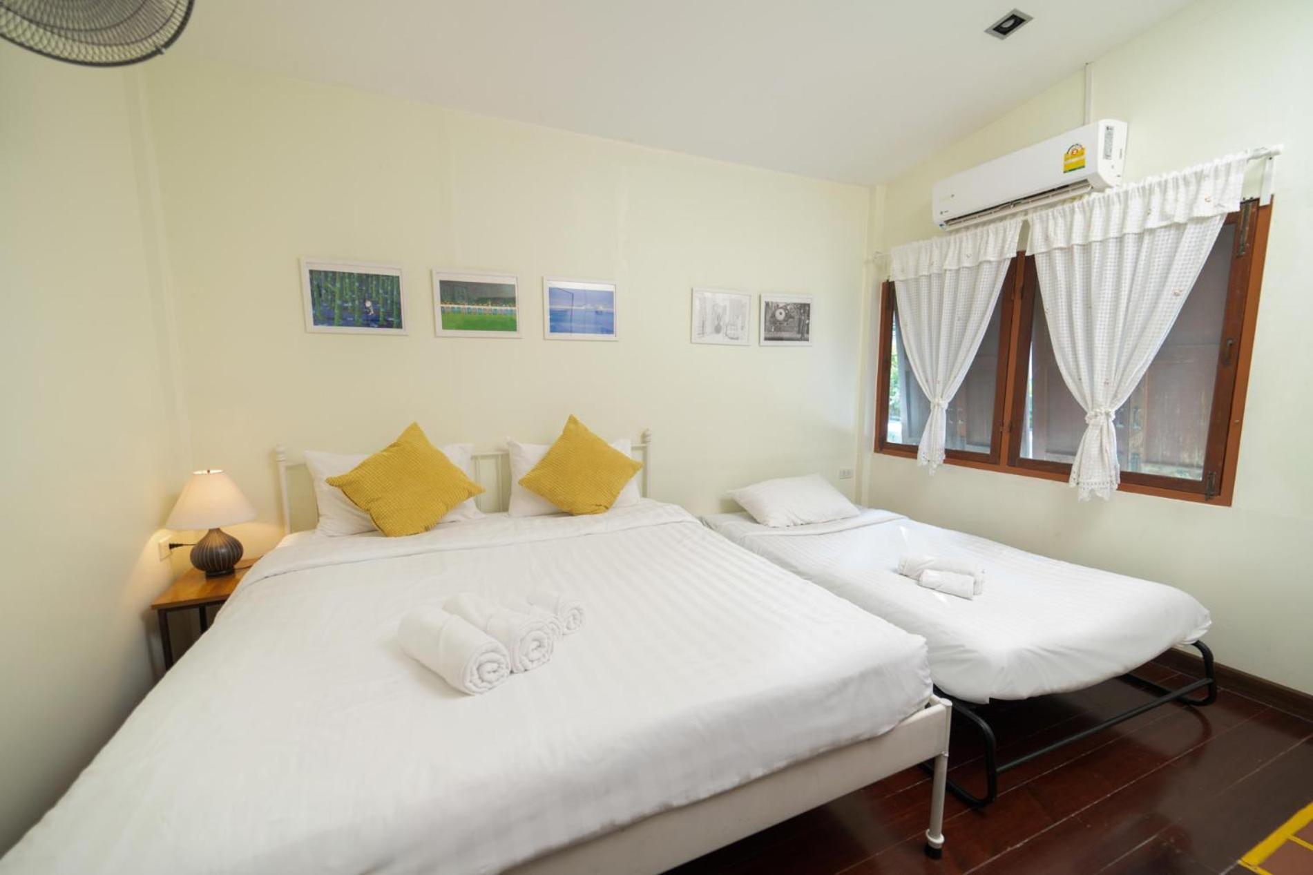 Deluxe Double Room with Extra Bed