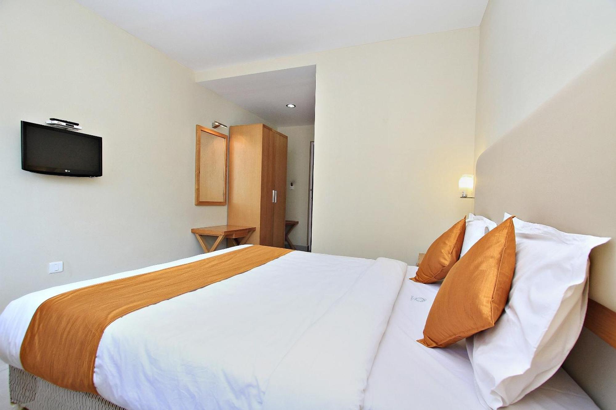 Classic Triple Room,1608302959:JPEG