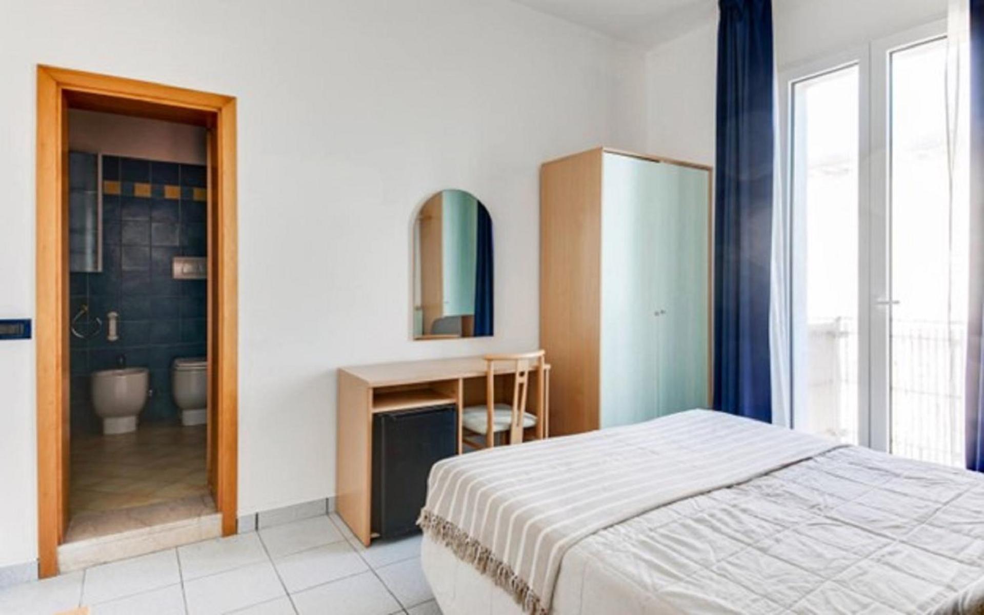 Connecting Rooms 4Pax