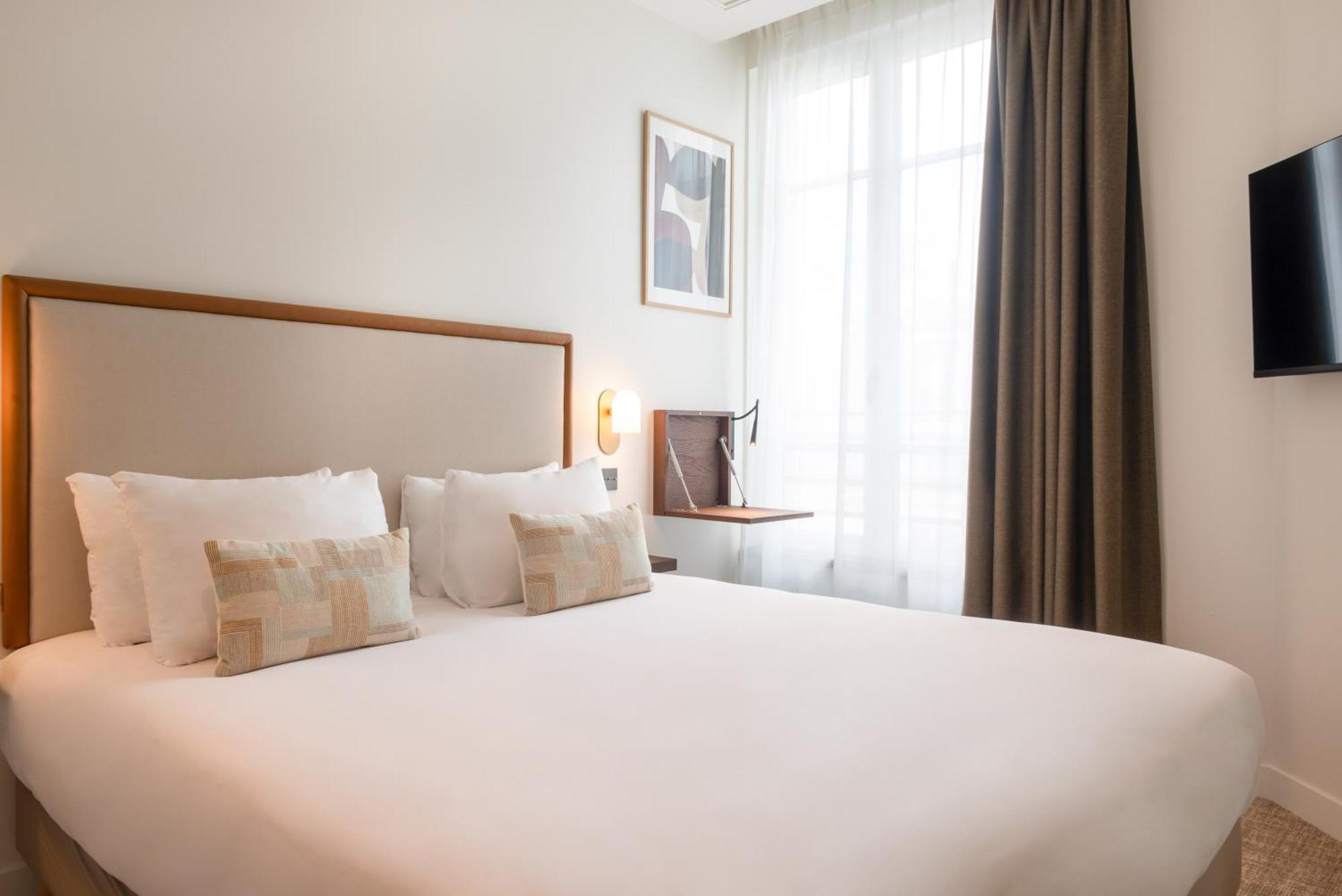 Superior Queen Room