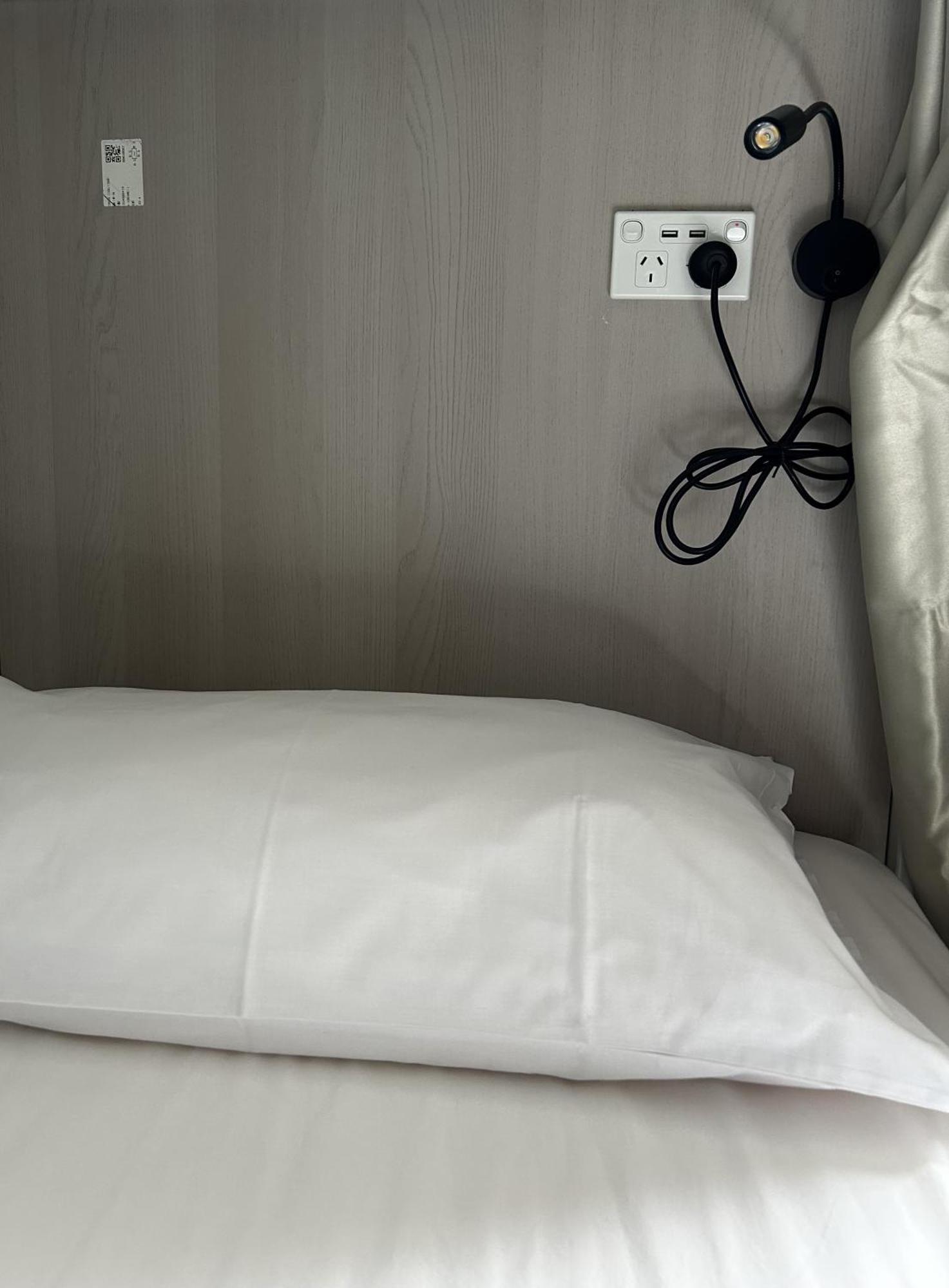 Bed in 4-Bed Mixed Dormitory Room (18-35 years old only)