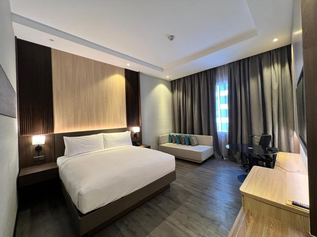 King Room with City View