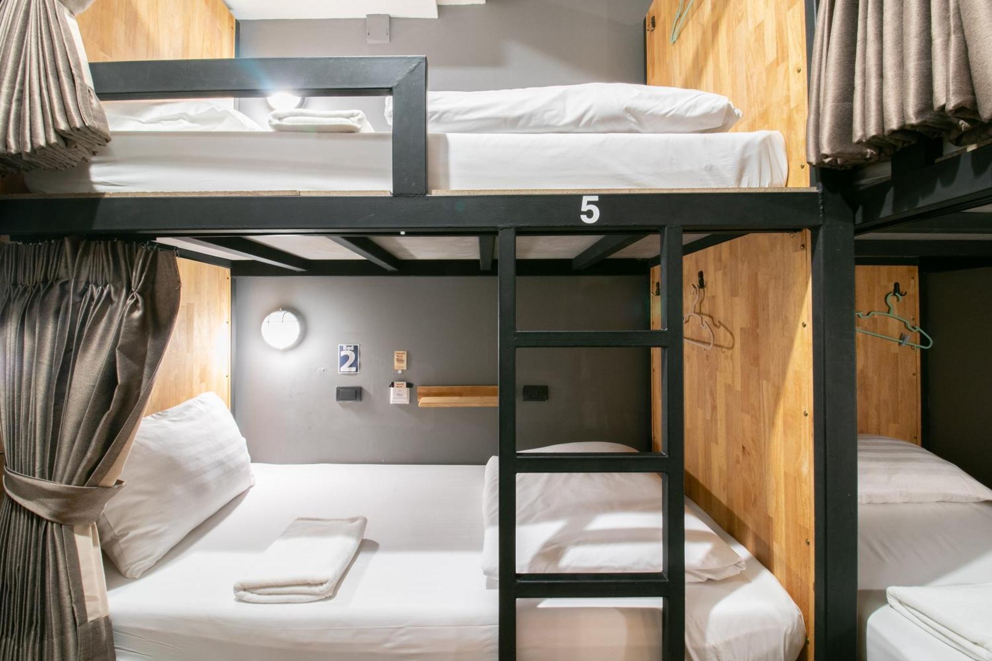 Bed in 6-Bed Mixed Dormitory Room