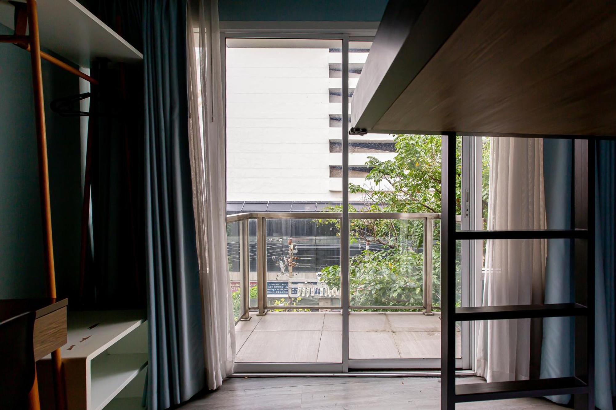 Quadruple Room with Private Bathroom