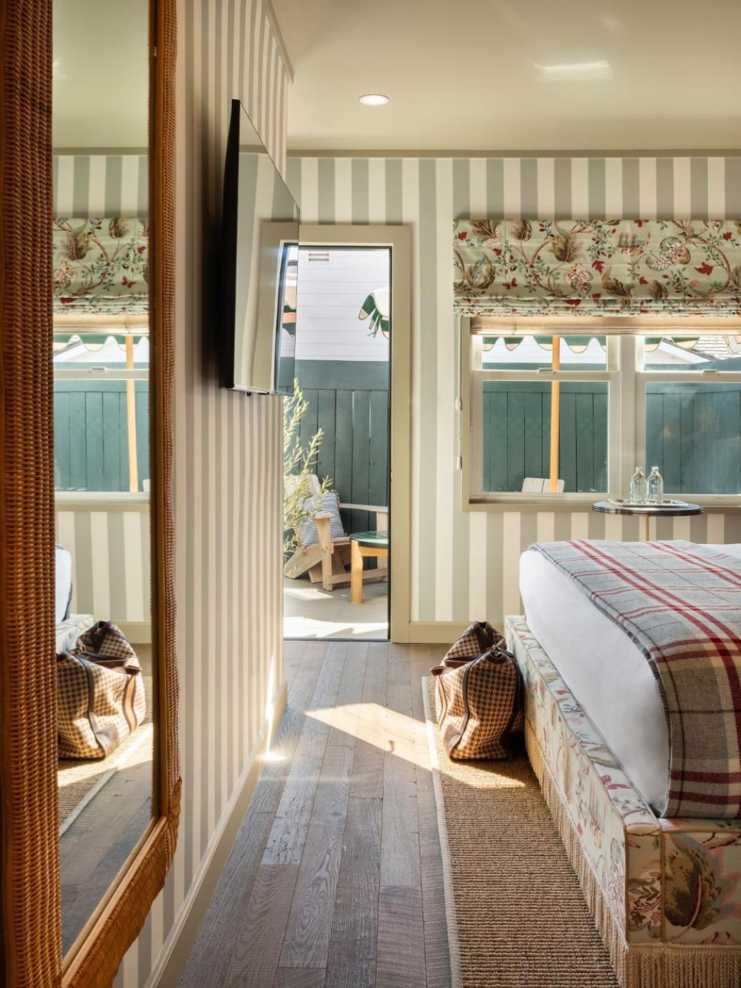 King Room with Balcony