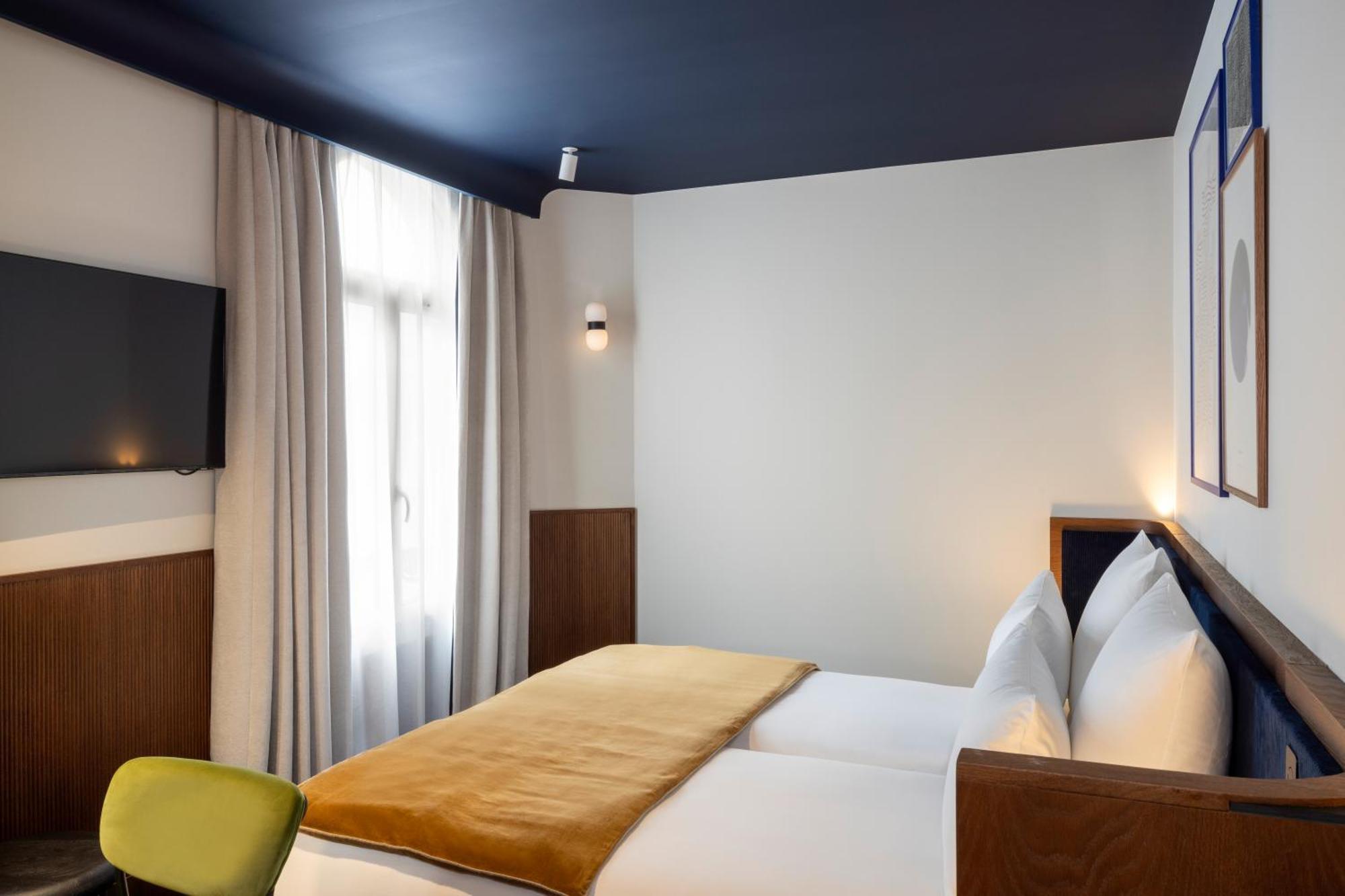 Double Room with Terrace