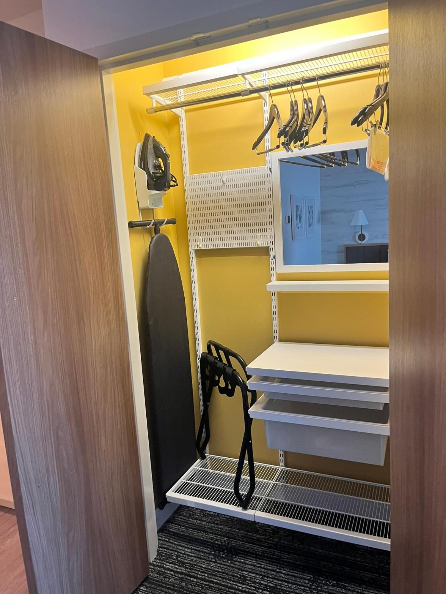 Studio Suite with Two Queen Beds and Adapted Tub - Mobility Accessible