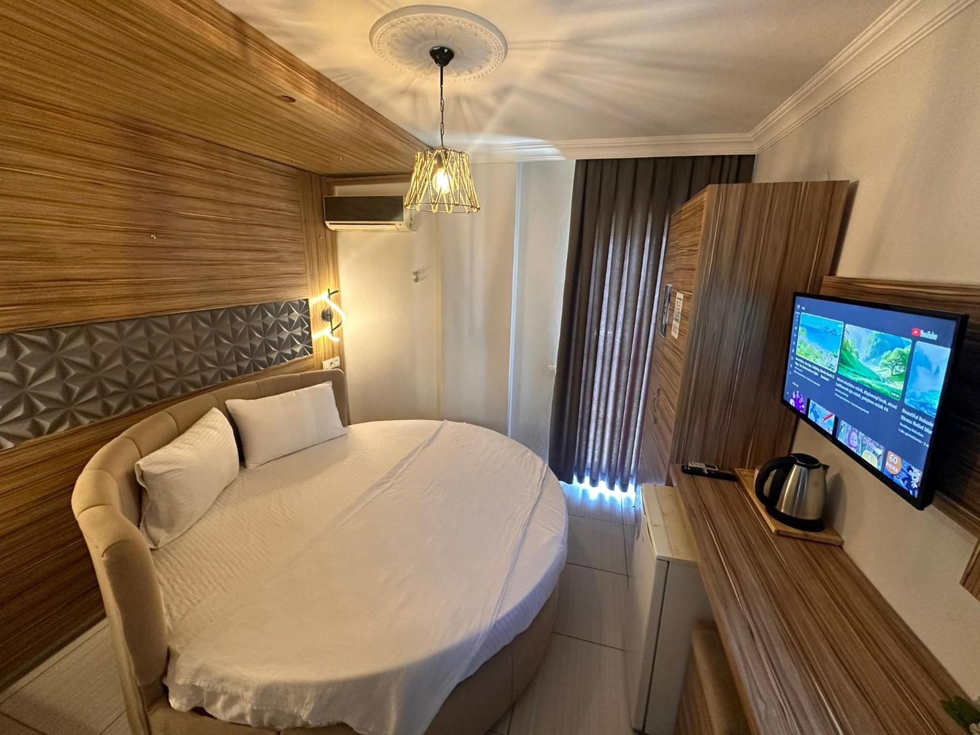 Suite,1636701086:JPEG