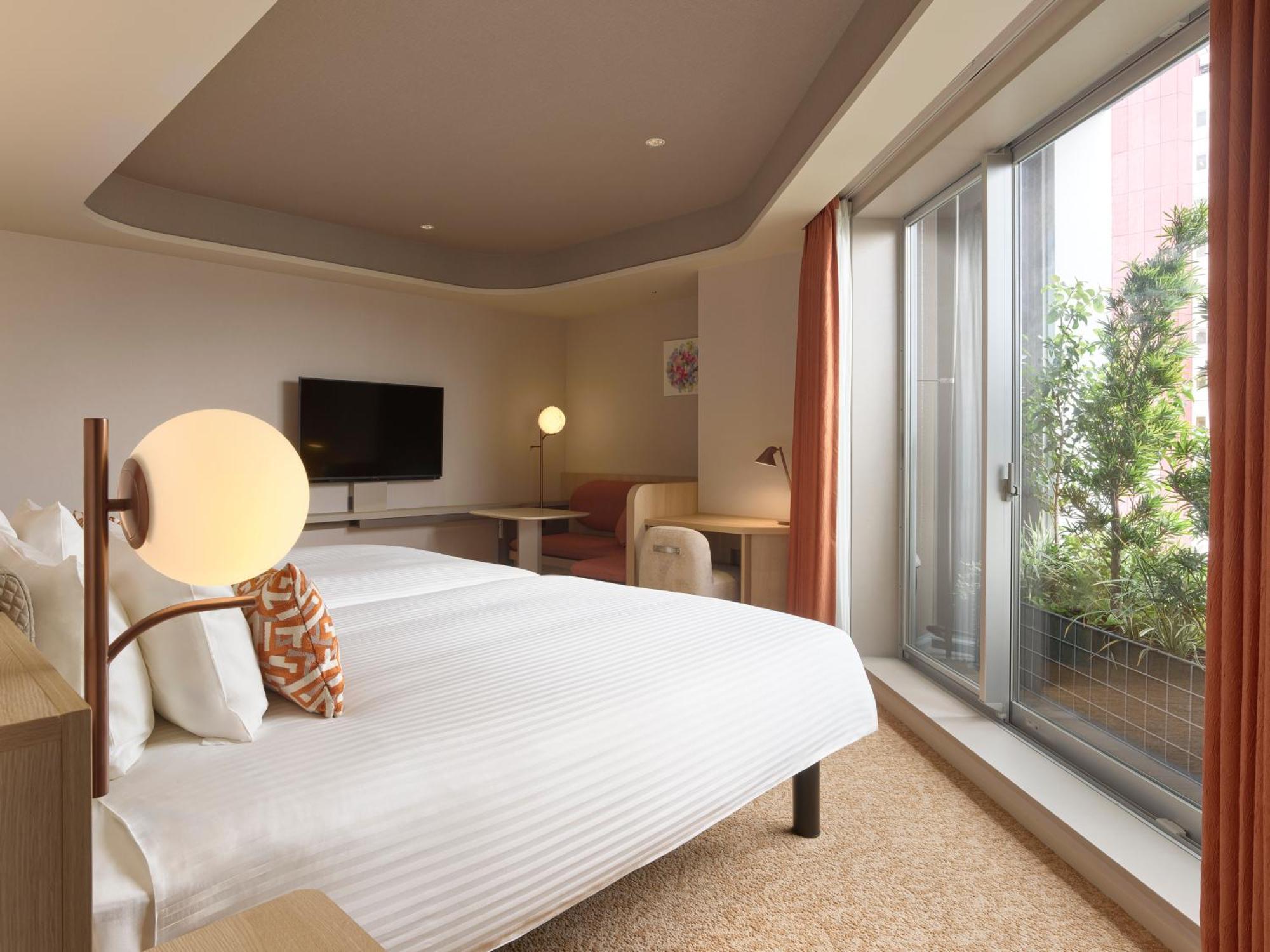 Deluxe Corner Twin Room