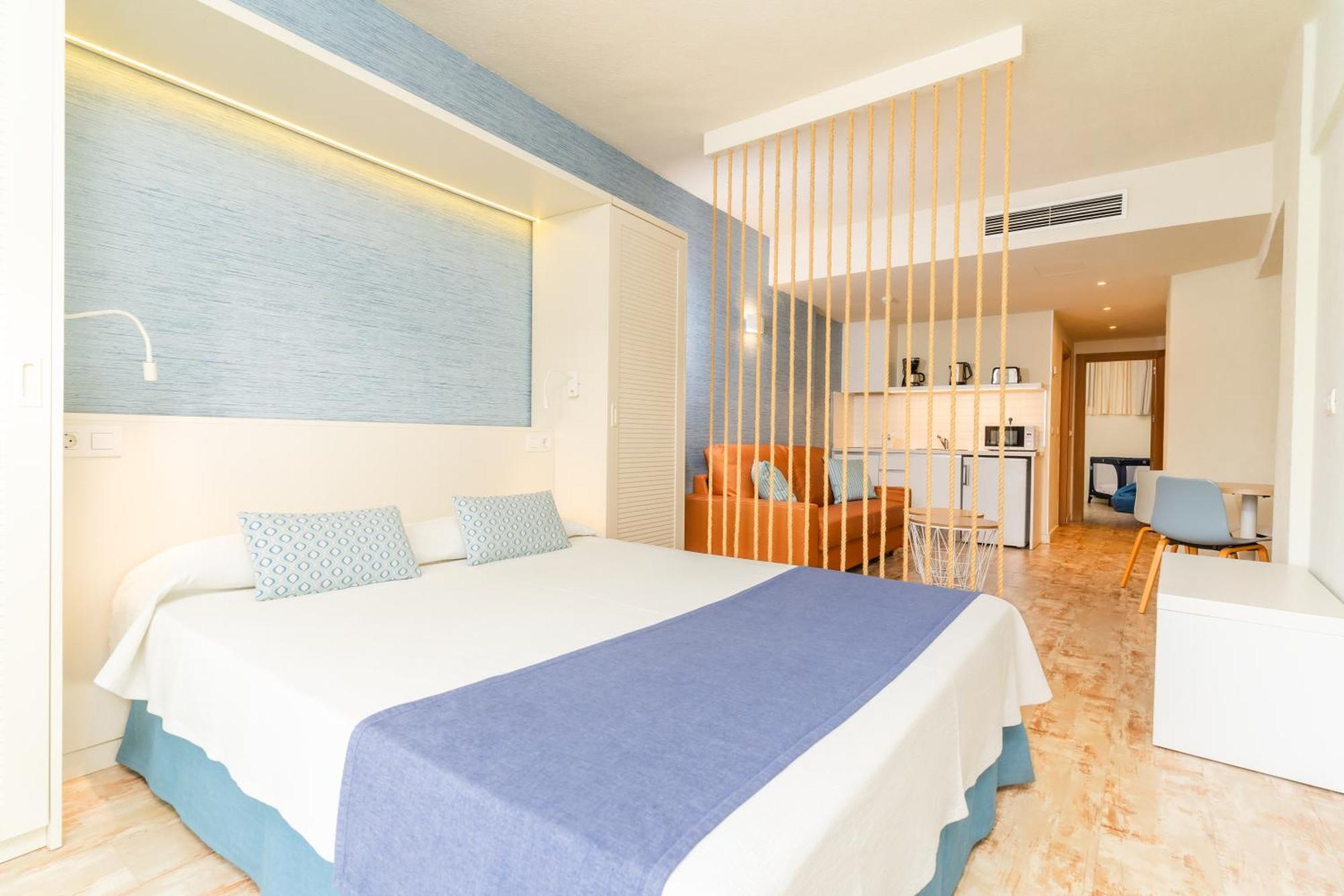 One-Bedroom Family Apartment