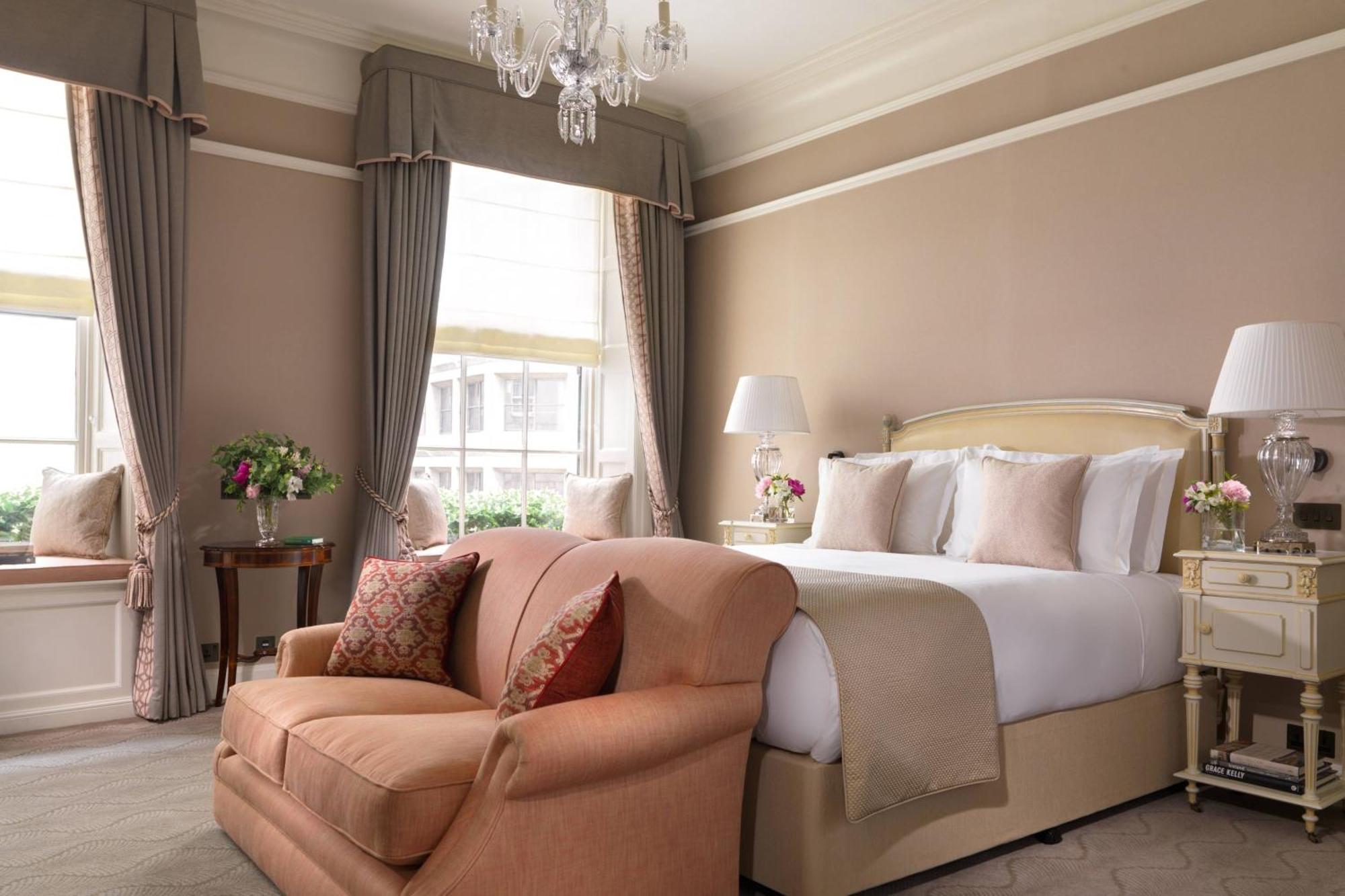 Princess Grace 2 Bedroom Presidential Suite City view