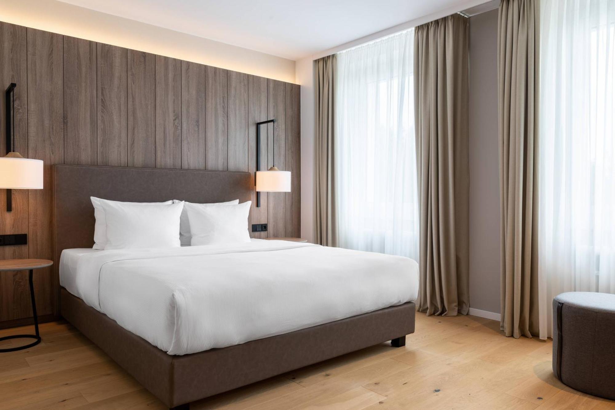 Suite med kingsize-seng og sovesofa