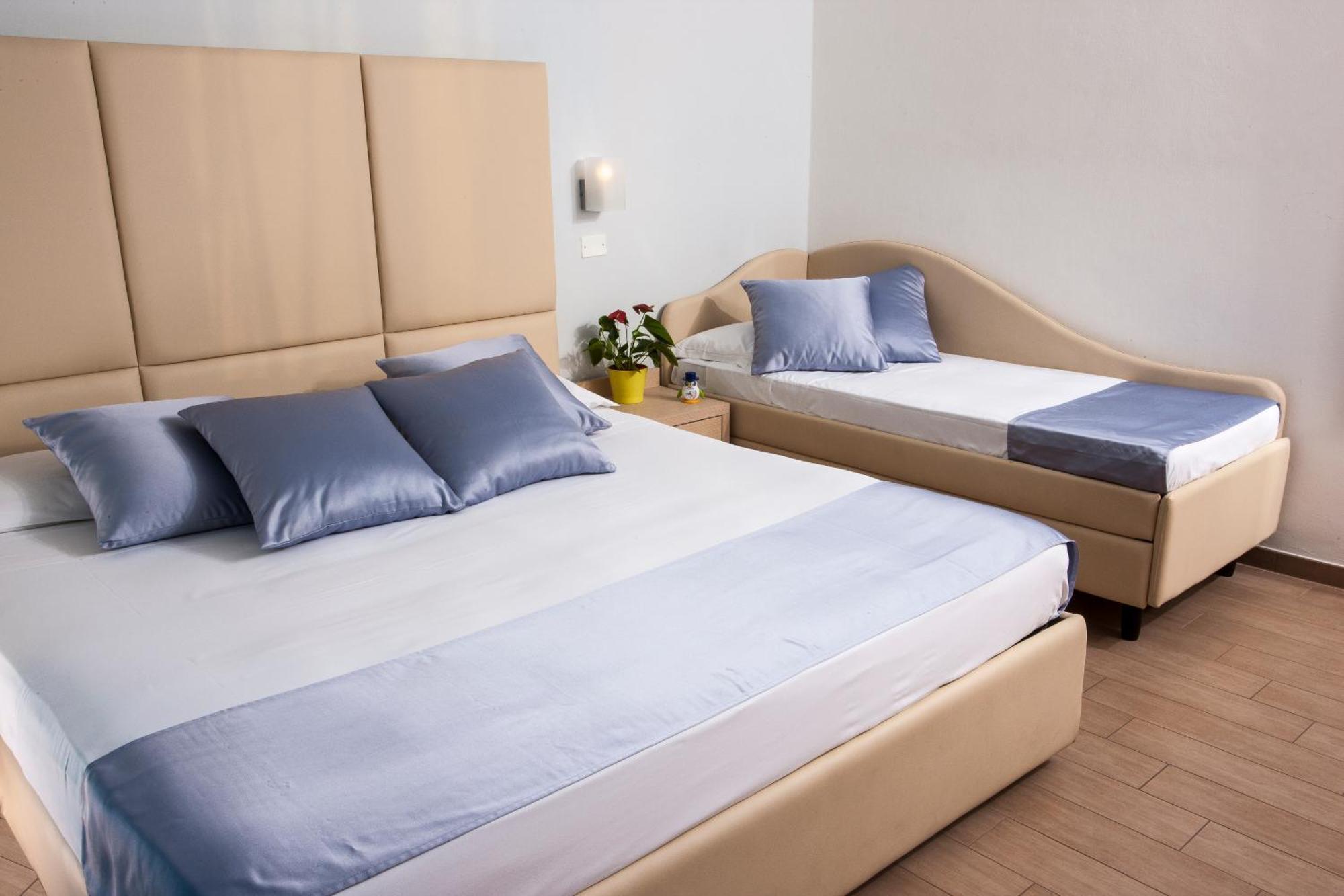 Quadruple Room Sea View