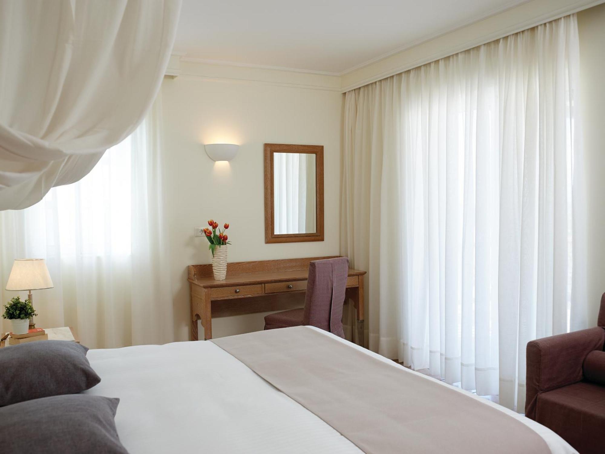 Premium One Bedroom Suite Limited Sea View