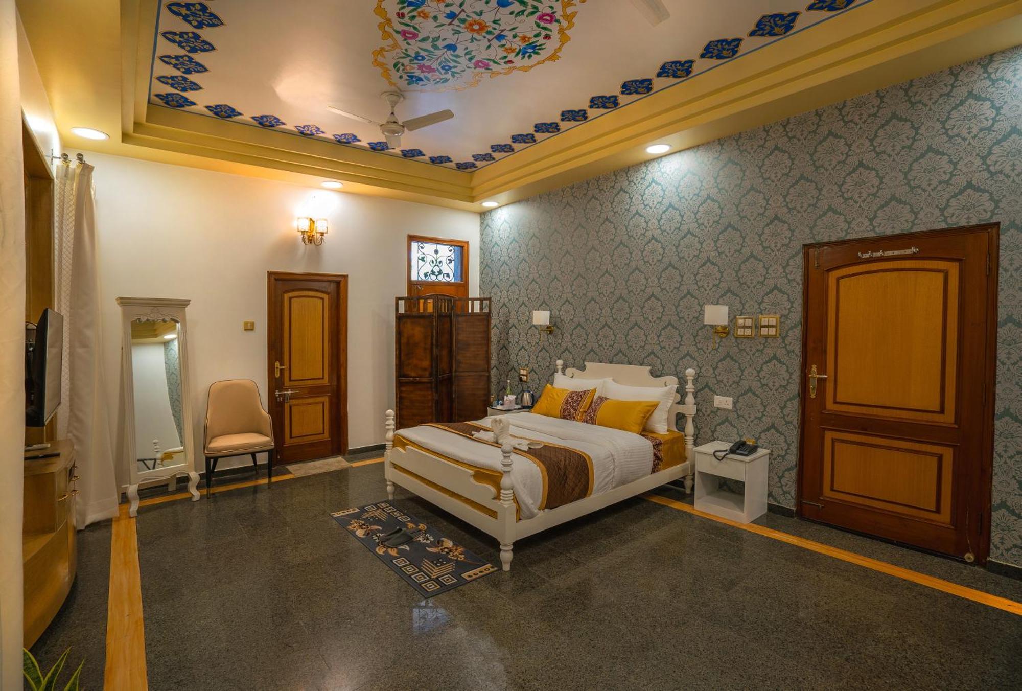 Superior Queen Room