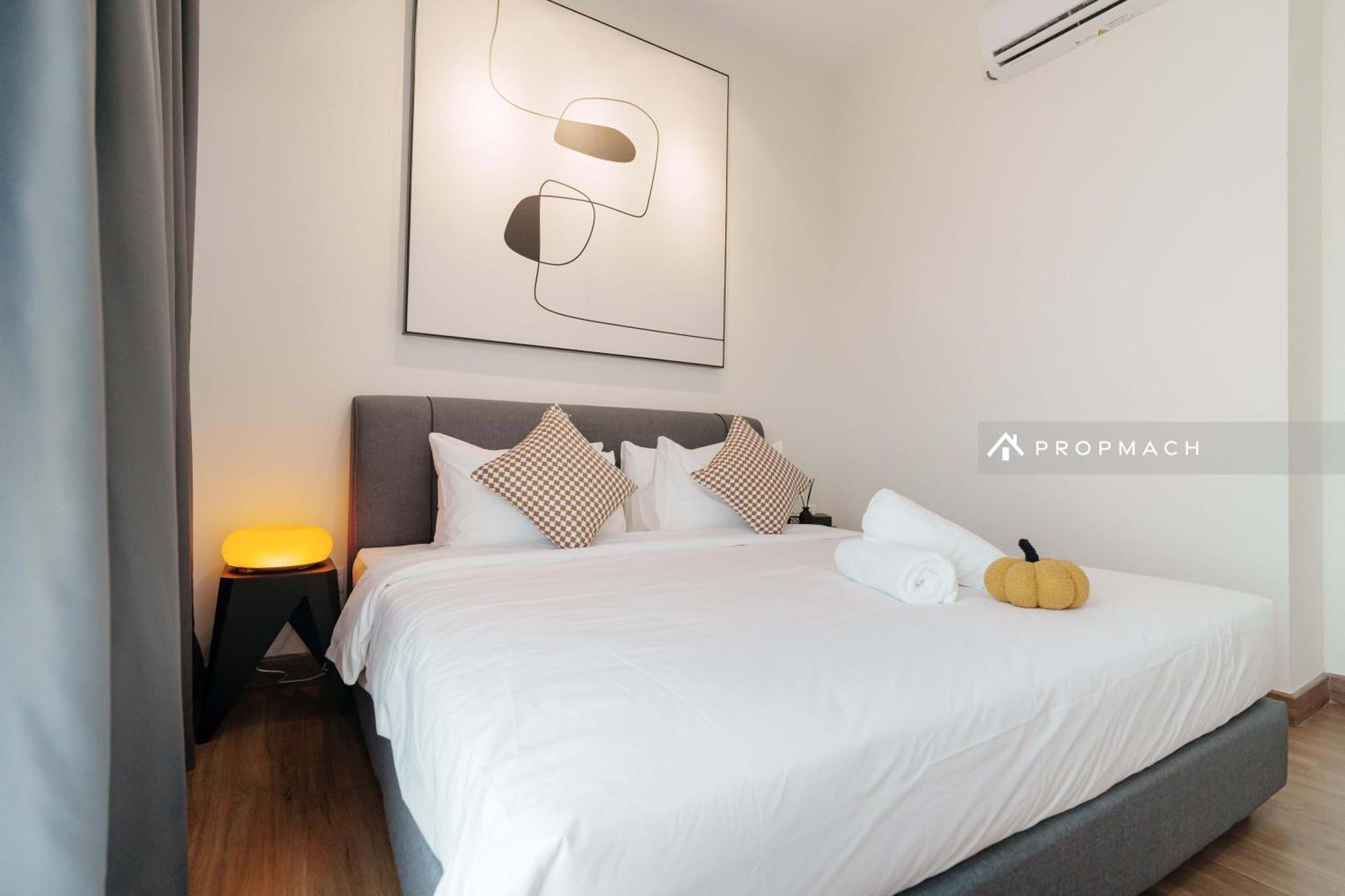 King Room (No Parking)