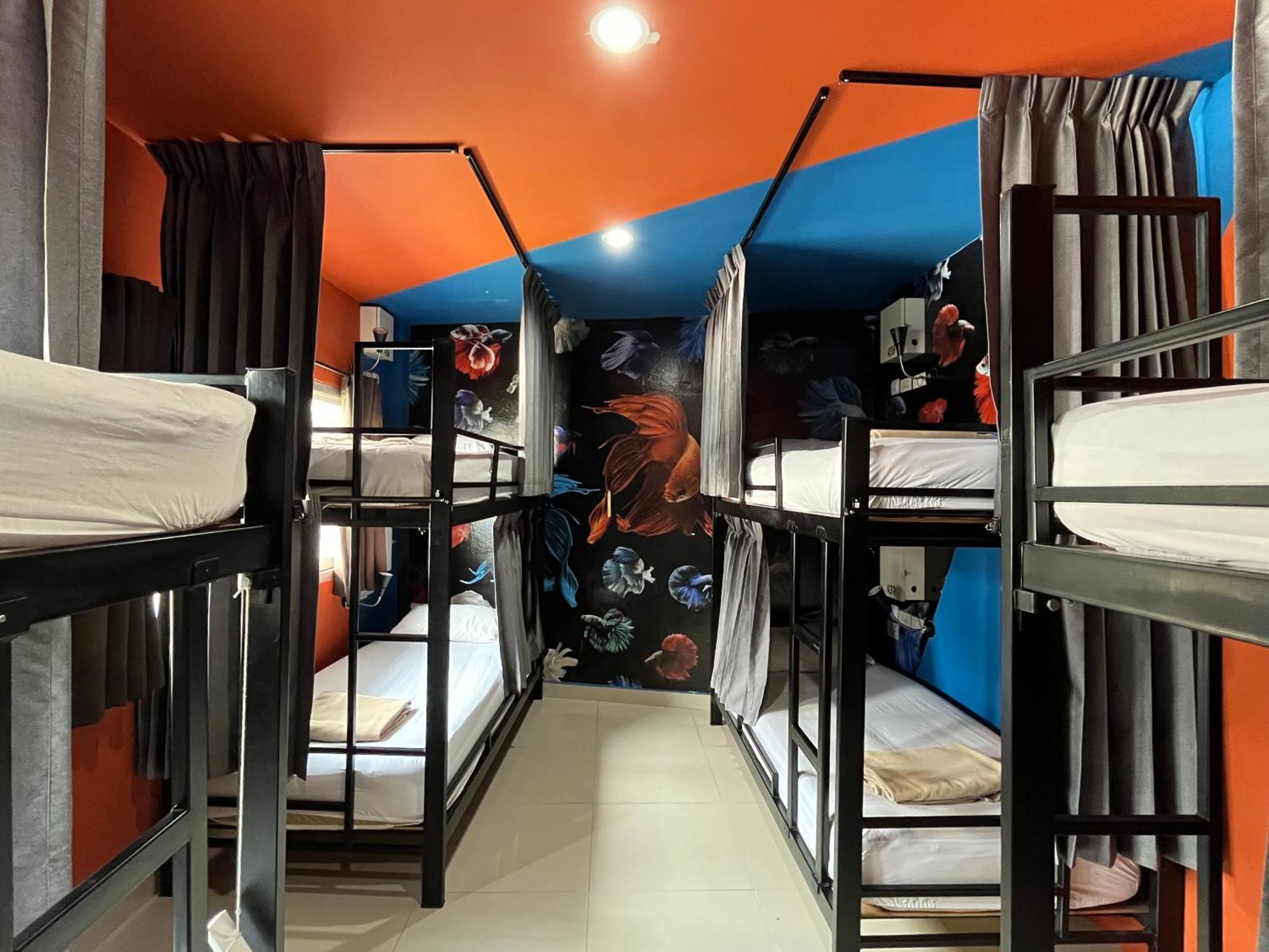 Bed in 8-Bed Mixed Dormitory Room