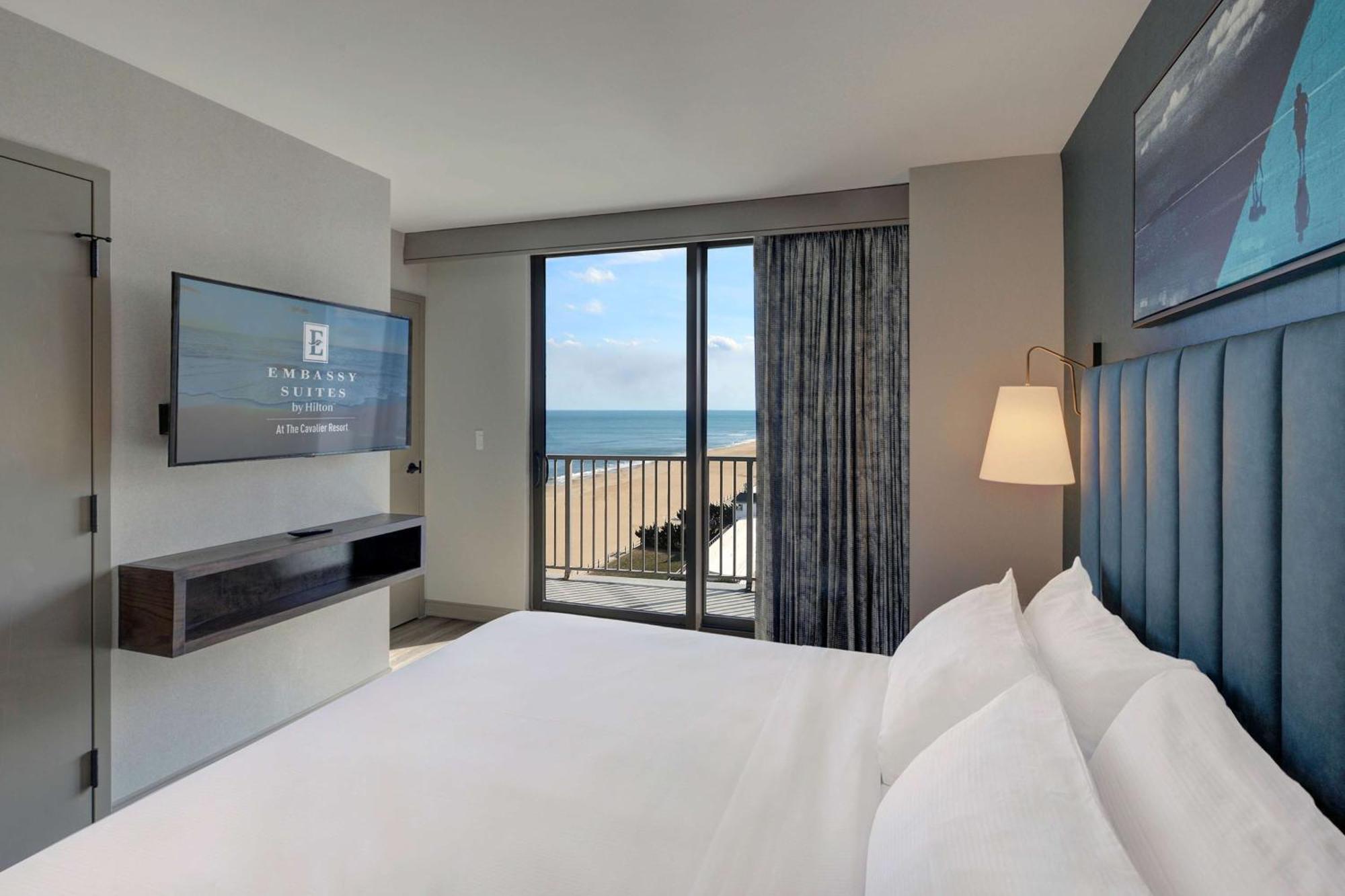 Two-Room King Suite - Hearing Access