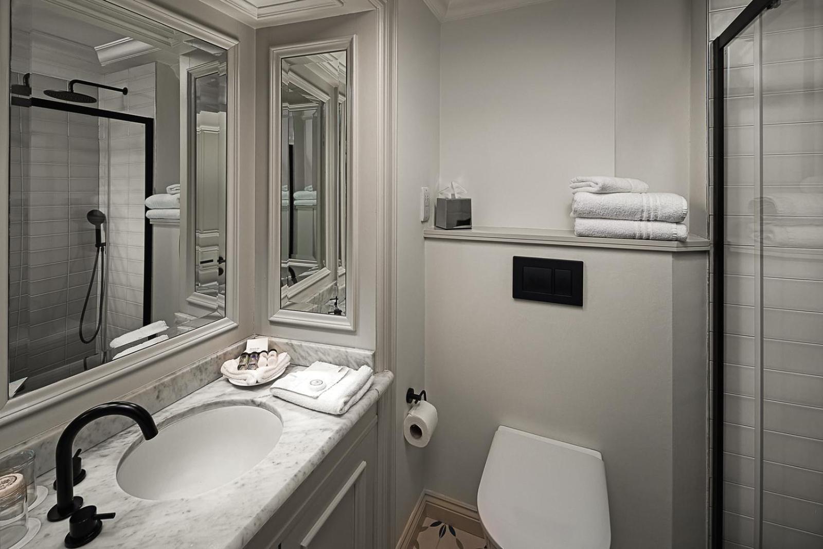 Deluxe Single Room