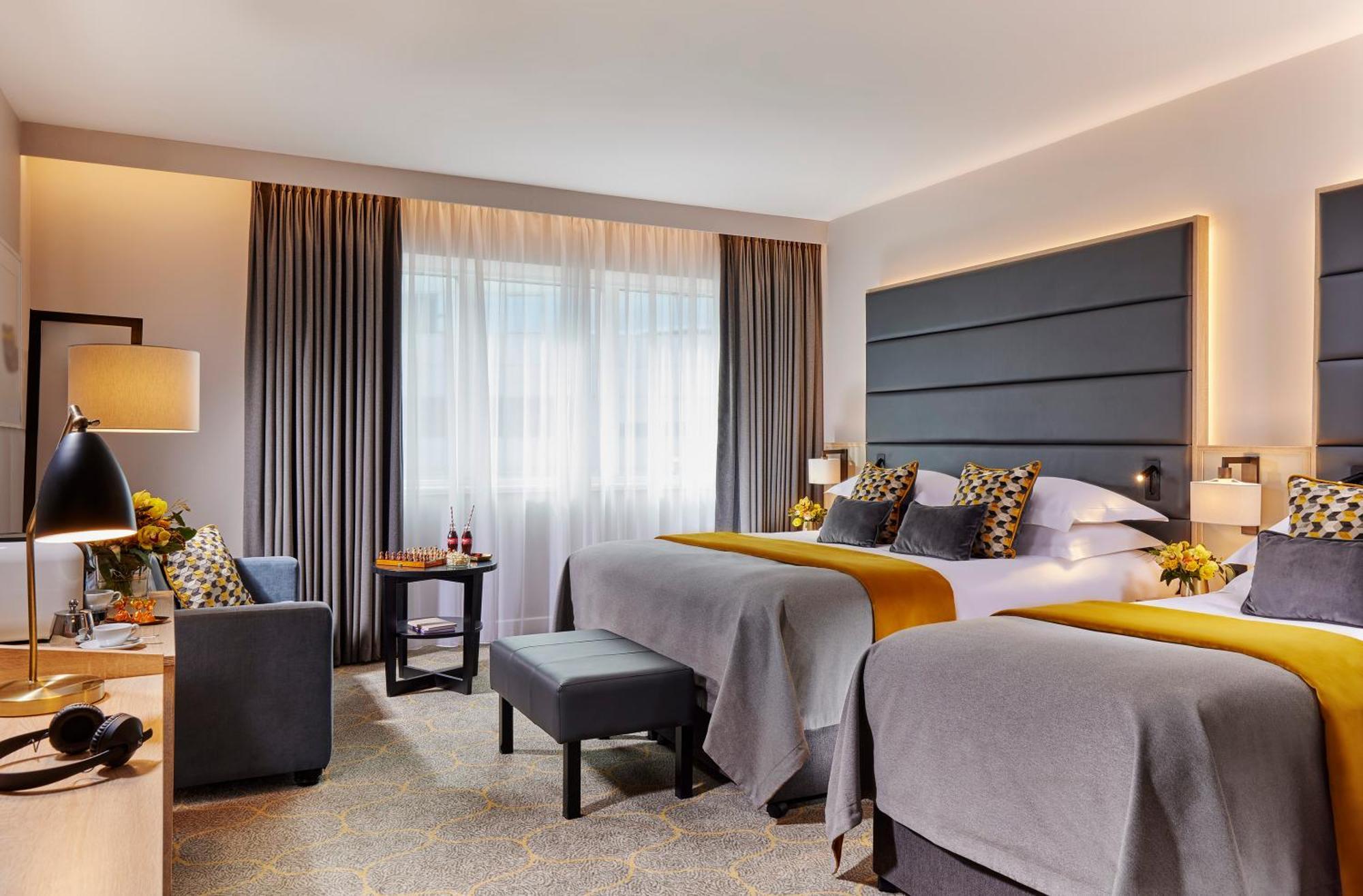 Superior King & Single Room