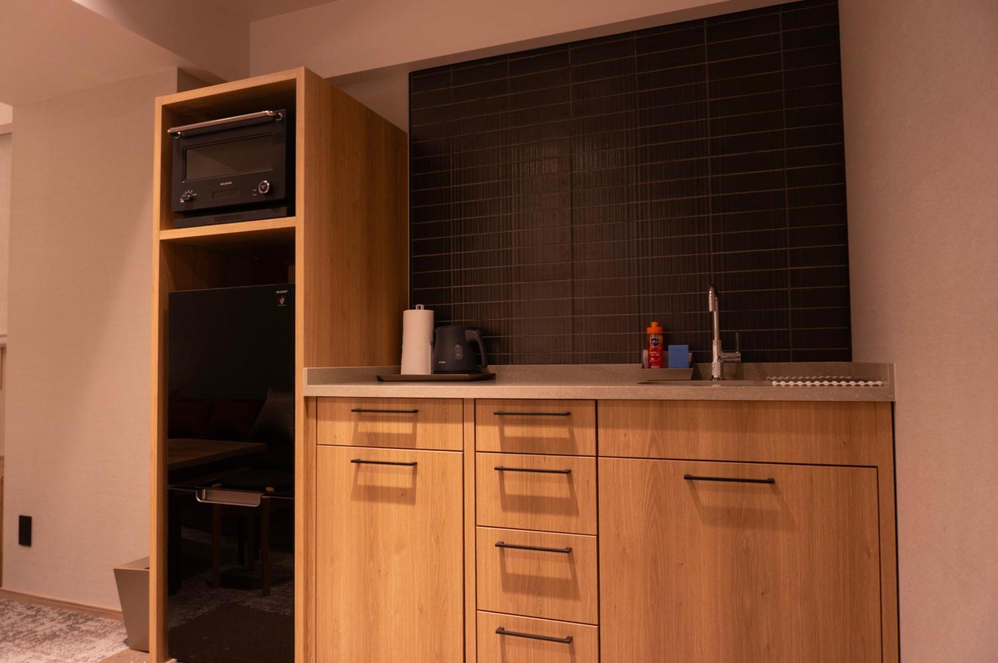 Deluxe Room 6 with Washing Machine