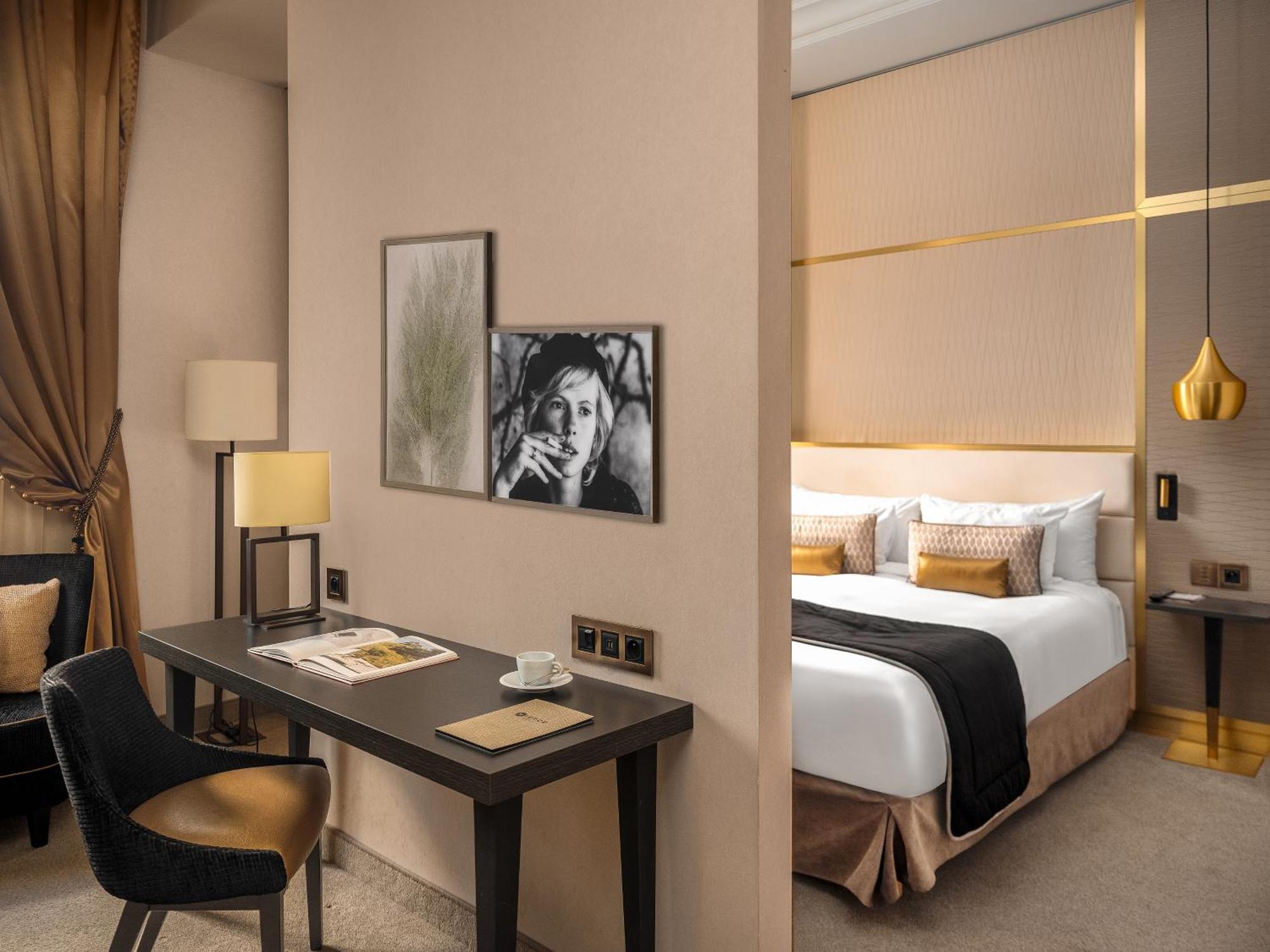 Privilege King Room