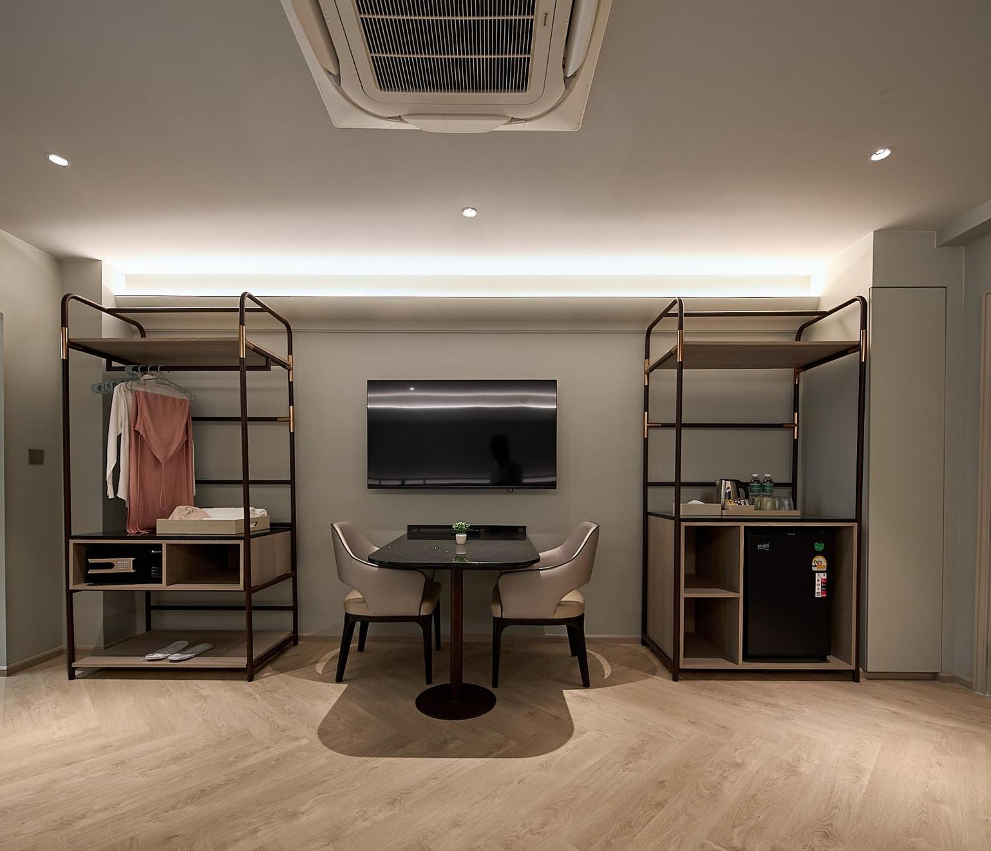 Twin Room with Balcony