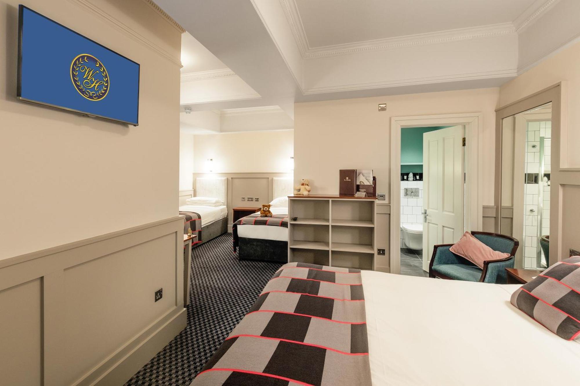 Twin Room