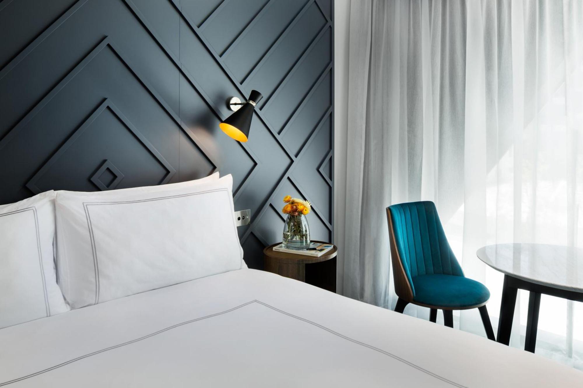 King Banksia Deluxe Room (Level 2-4)