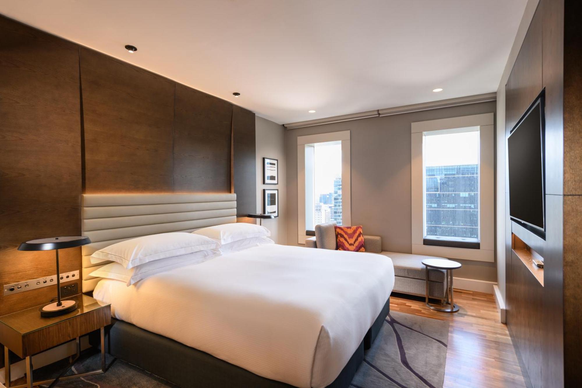 Junior Suite,1683807077:JPEG