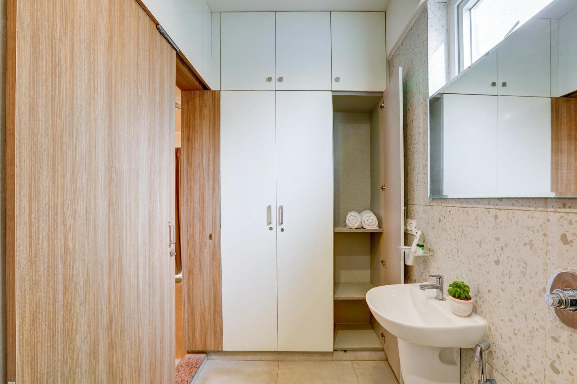 Twin Room with Balcony
