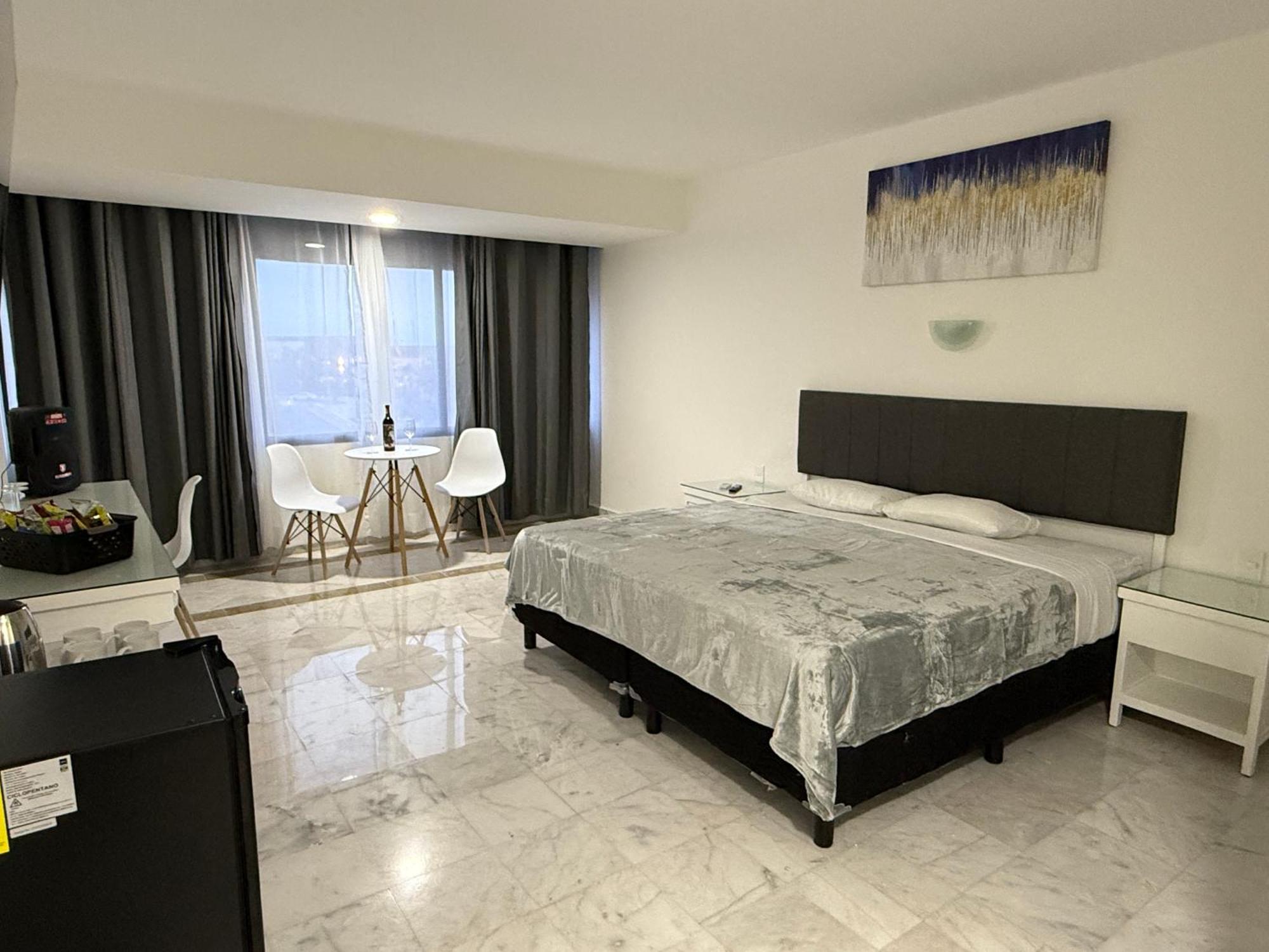Superior King Suite