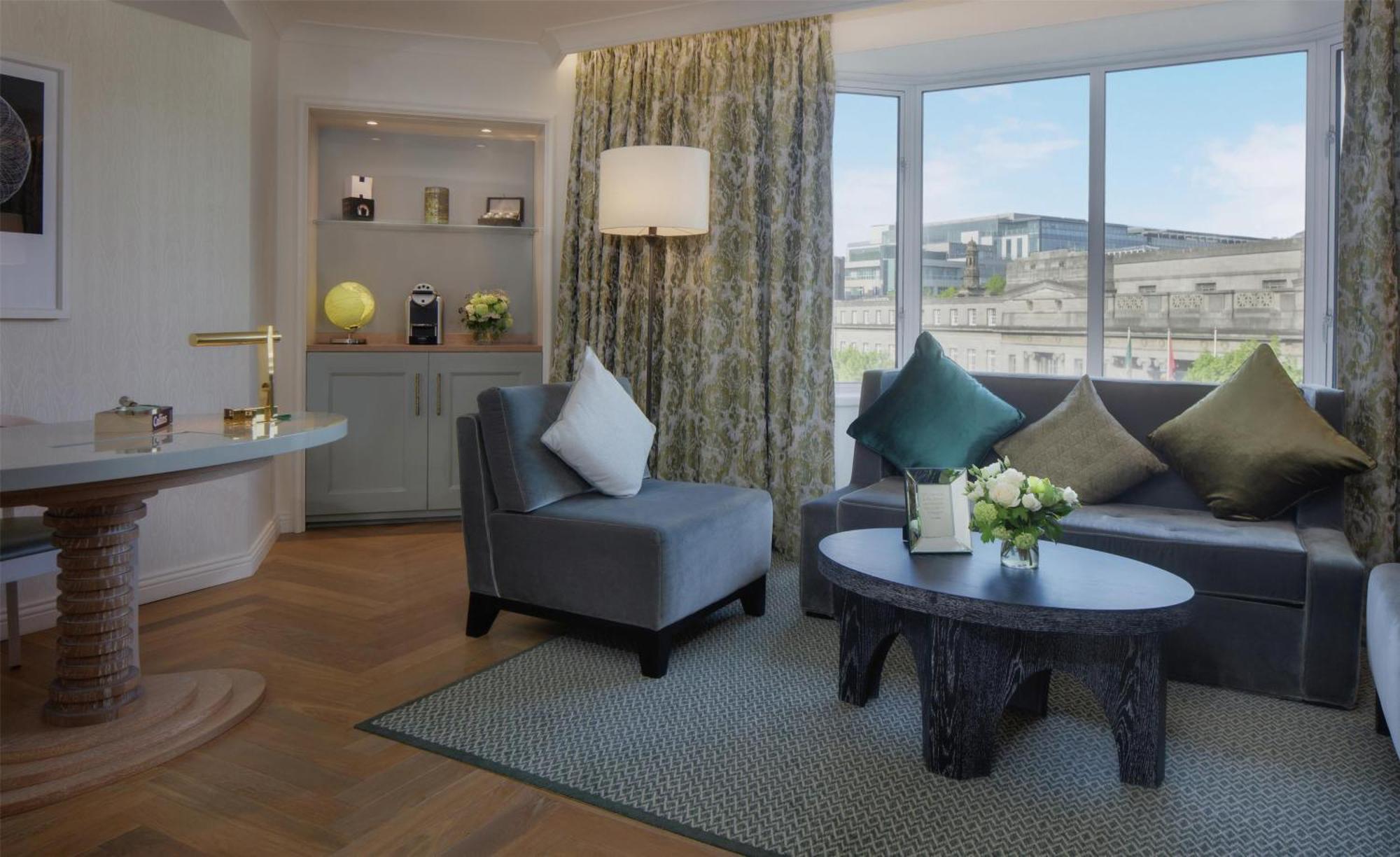 One-Bedroom King Suite