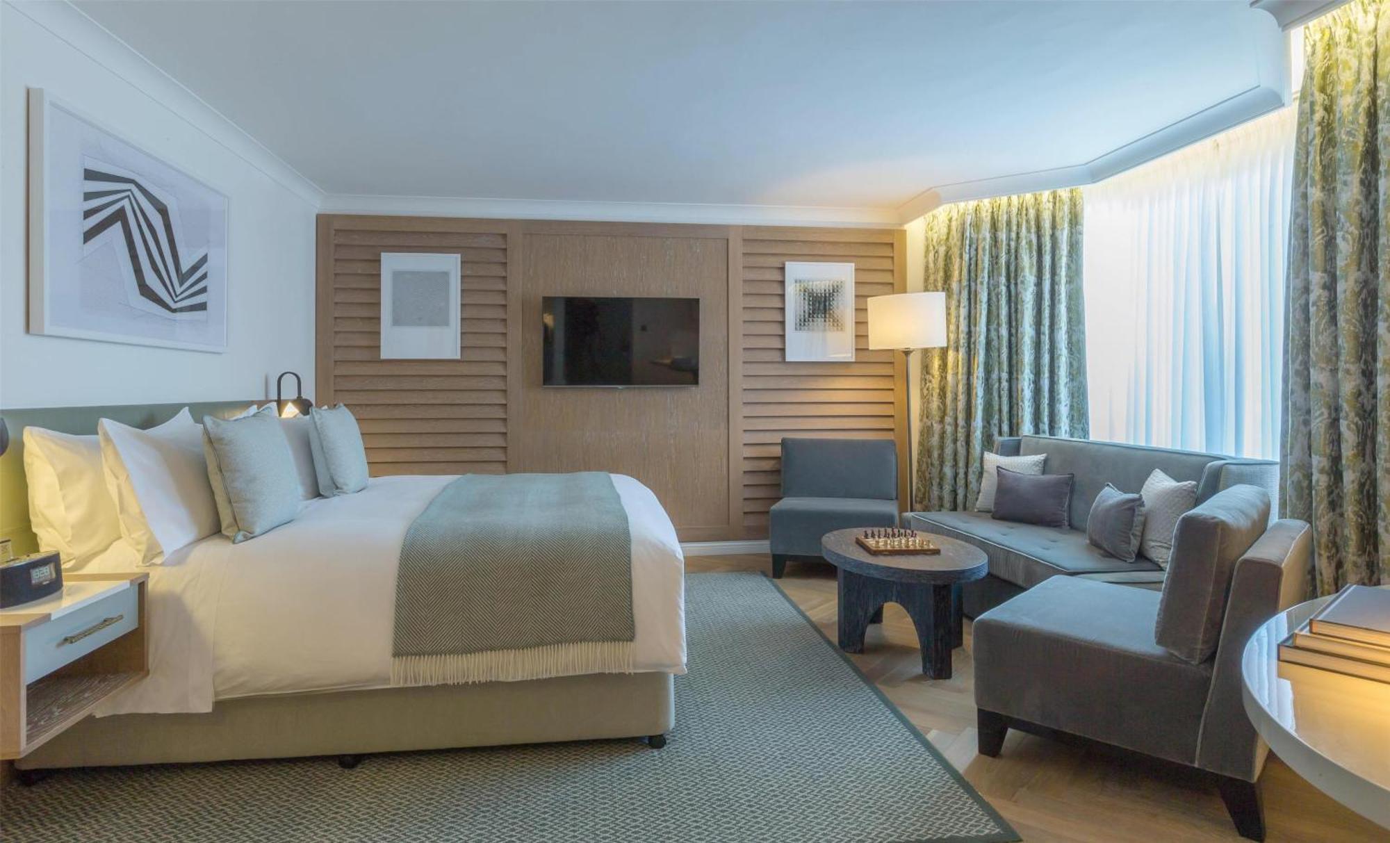 Junior Suite King Bed