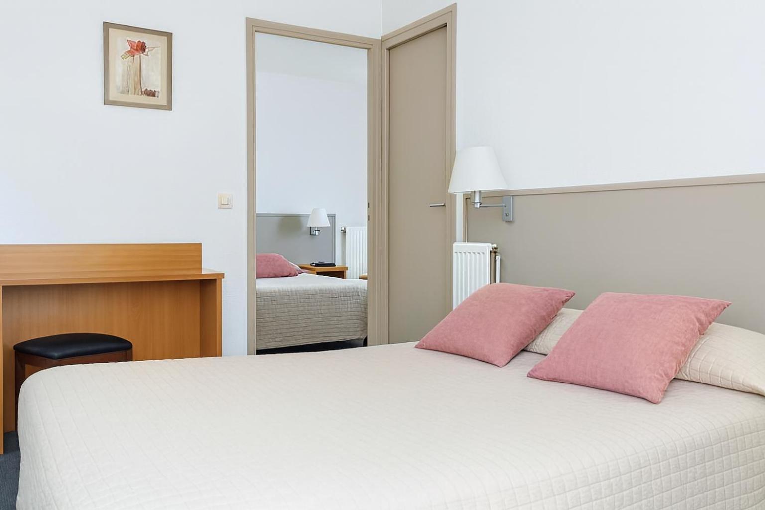Family Suite with Kitchenette