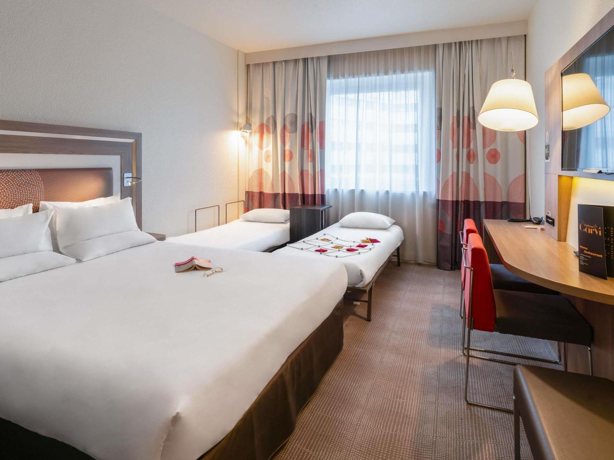 Superior Queen Room with Double Sofa Bed