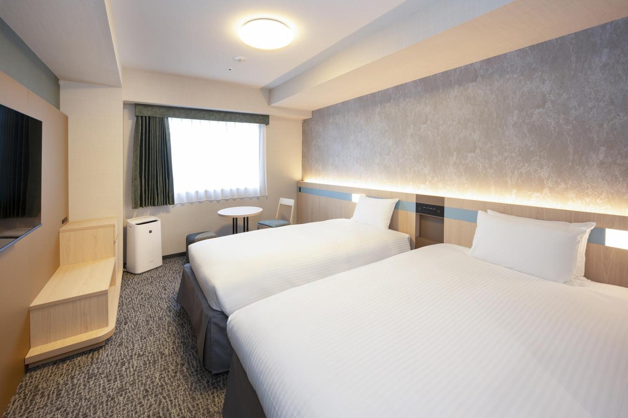 Twin Room - Non-Smoking