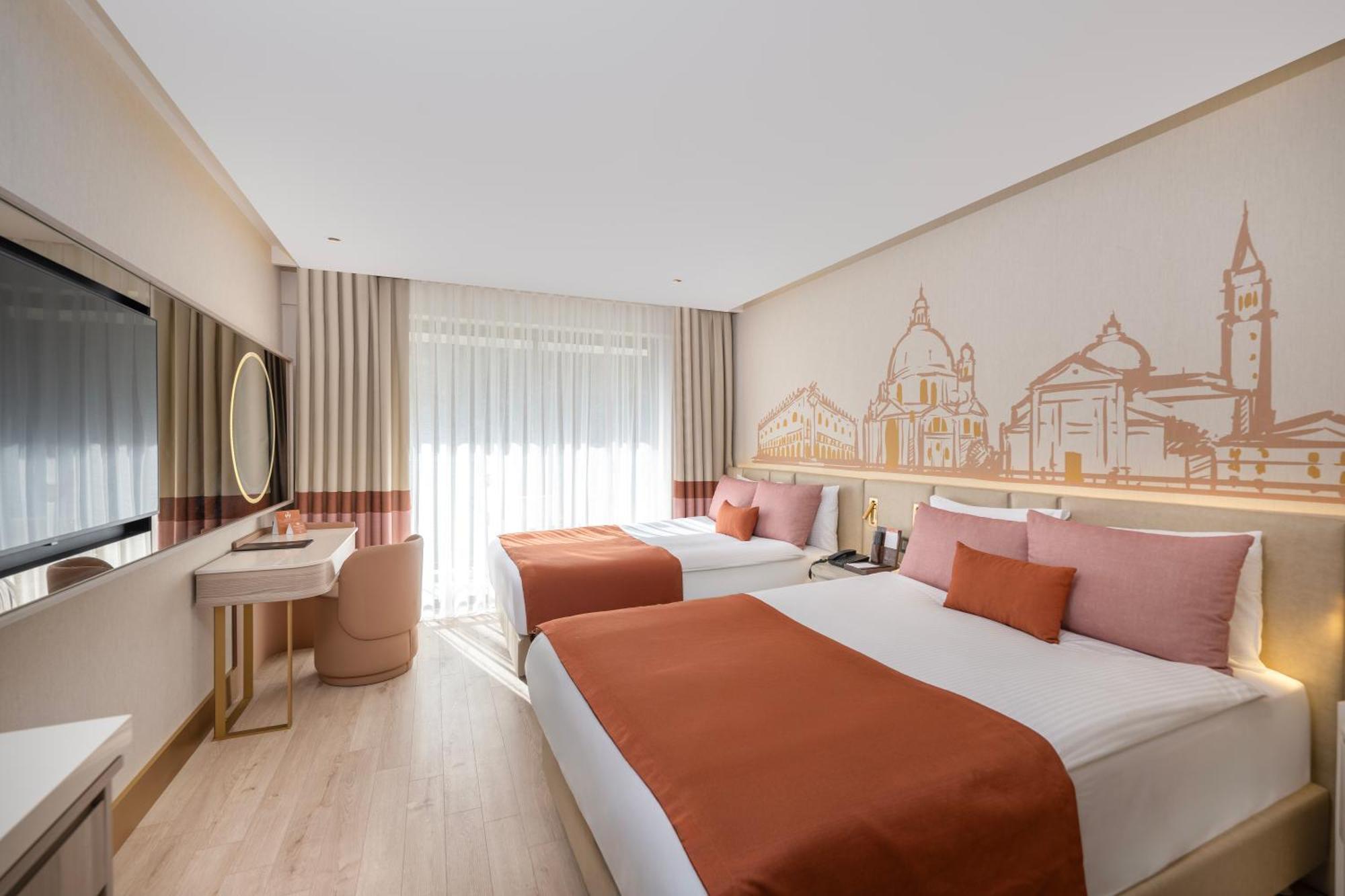 Deluxe Kamer met Uitzicht op het Zwembad