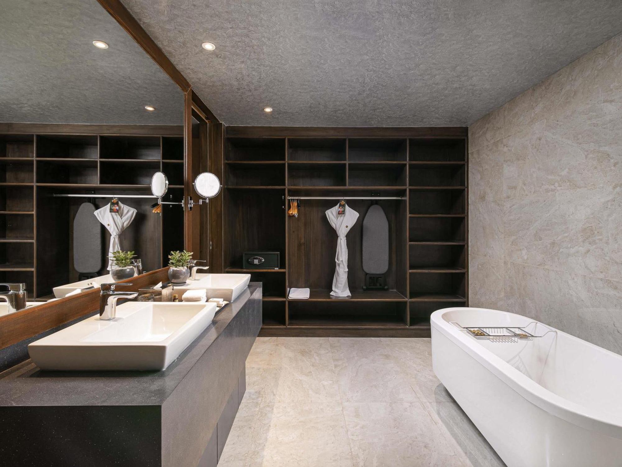 Presidential Suite- Executive lounge access,25% on F&B, Spa & Laundry