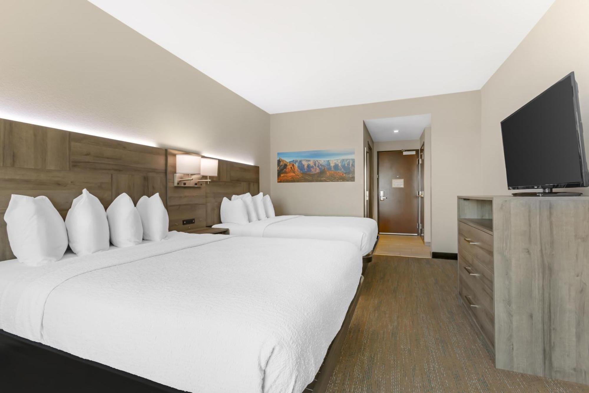 Queen Room with Two Queen Beds - Non-Smoking