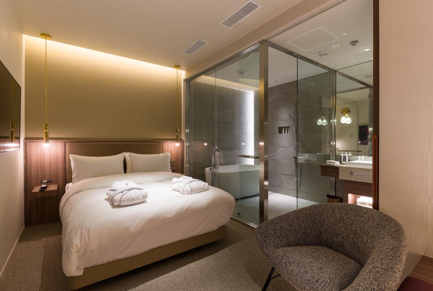 Superior King Room