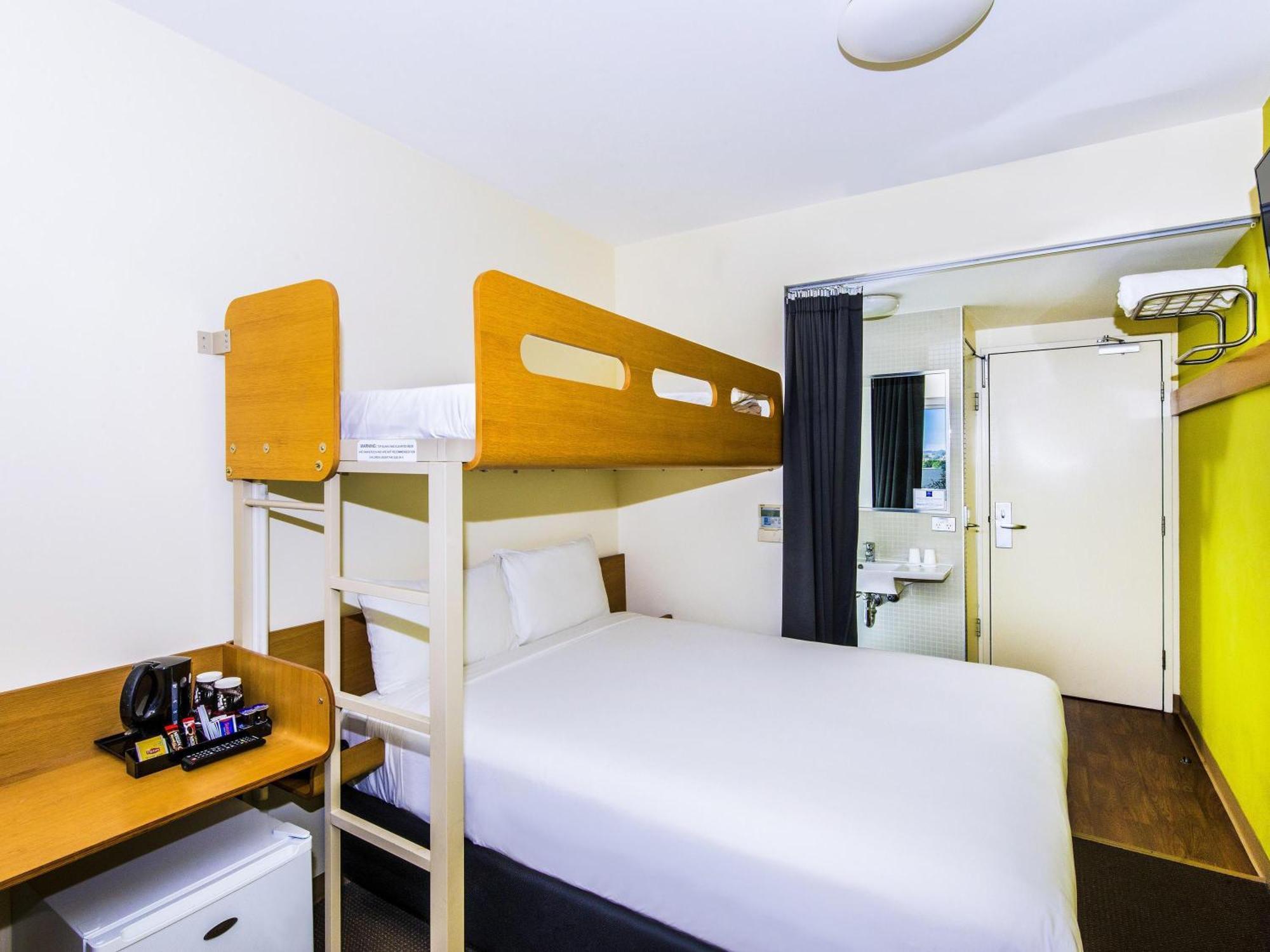 Triple Room,1719376597:JPEG
