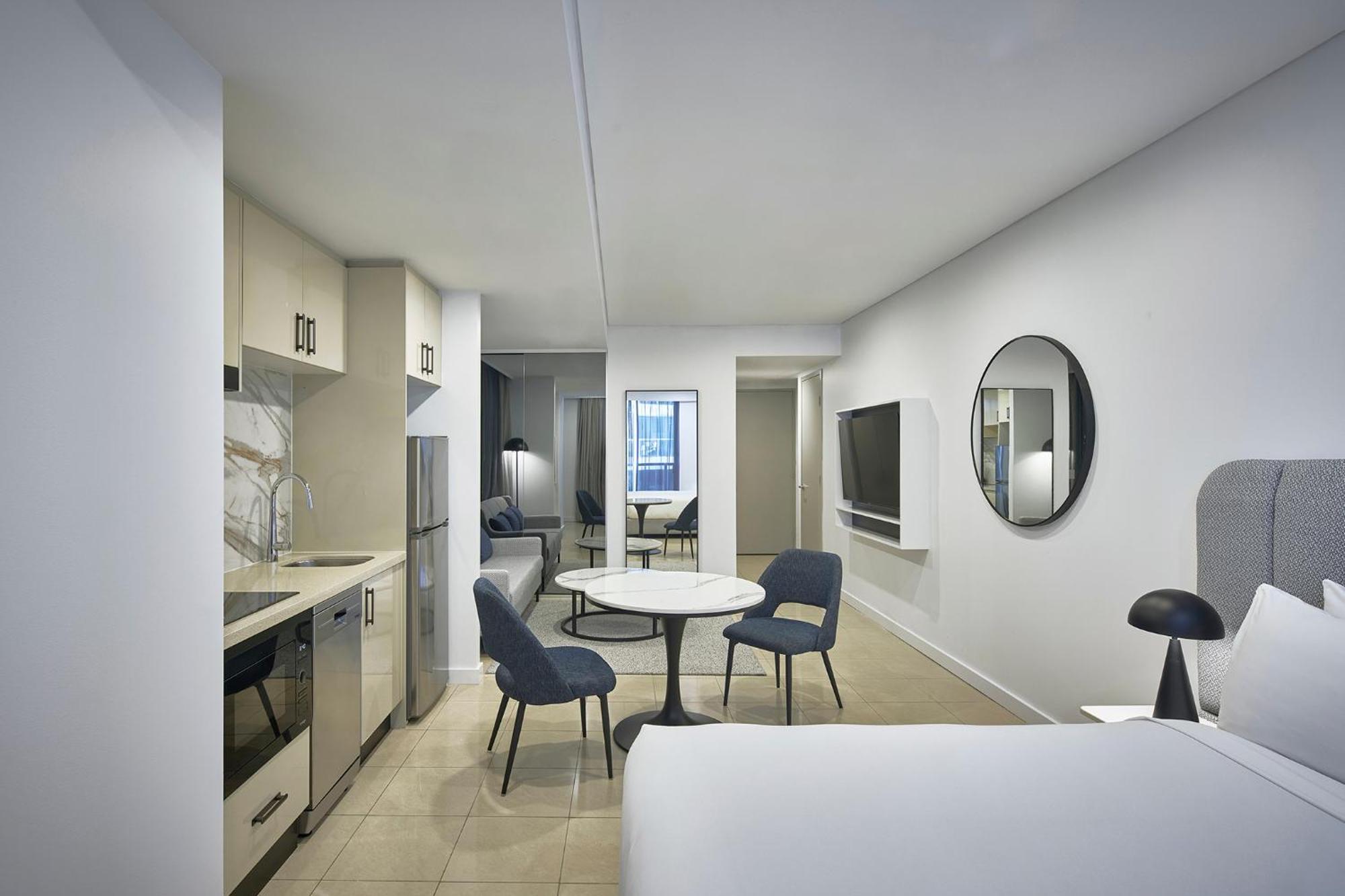 Studio Luxury Suite,1739388348:JPEG