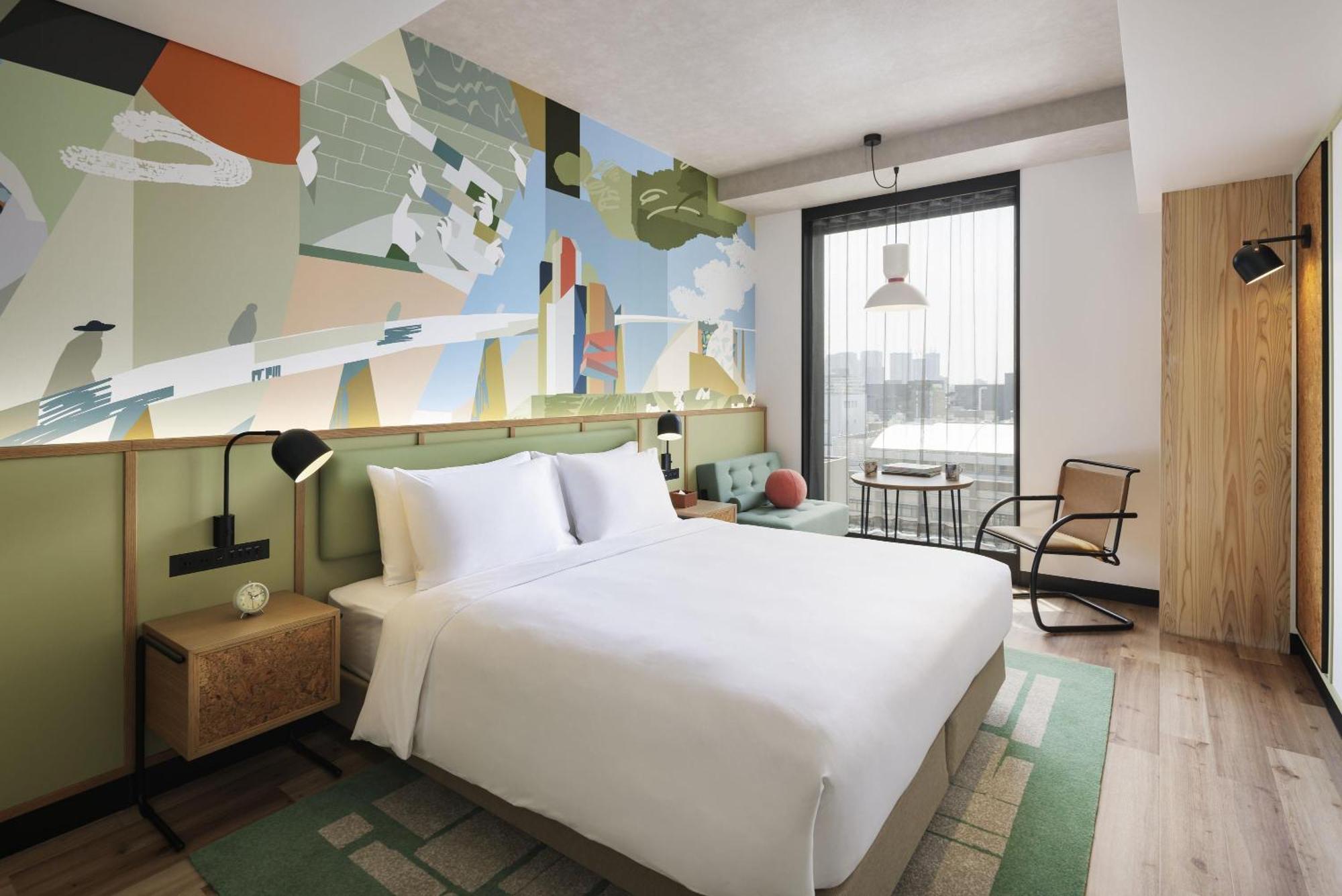 Deluxe King Room