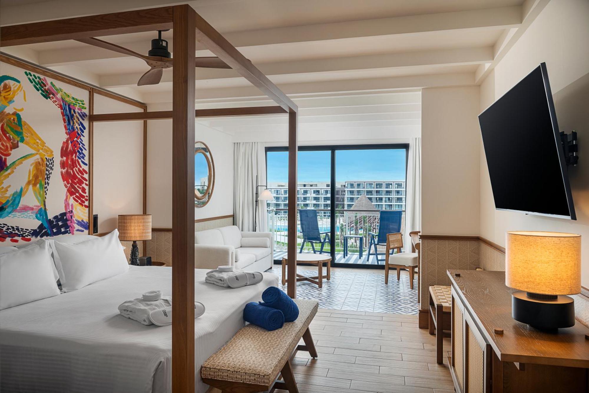 Junior Suite Pool View