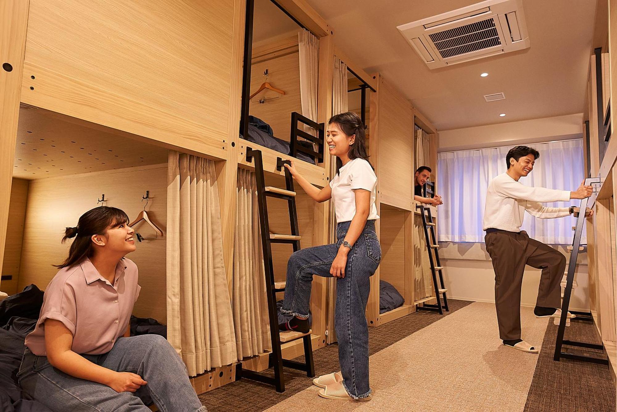 Bunk Bed in Mixed Dormitory Room