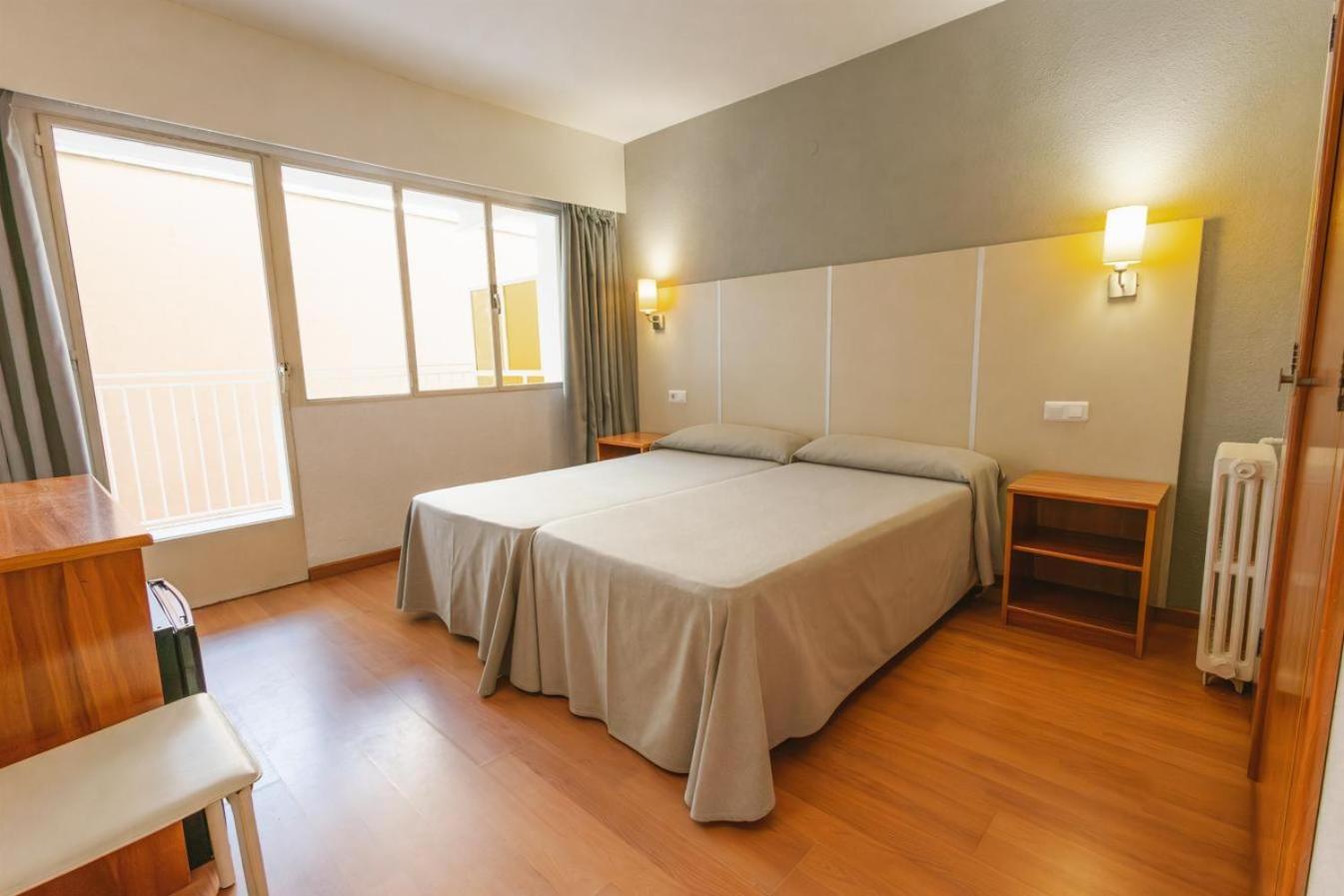 Double Room,1746821142:JPEG