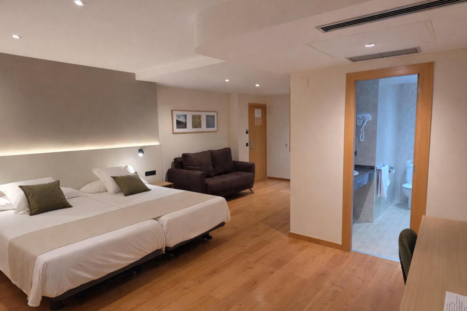 Interior Triple Room