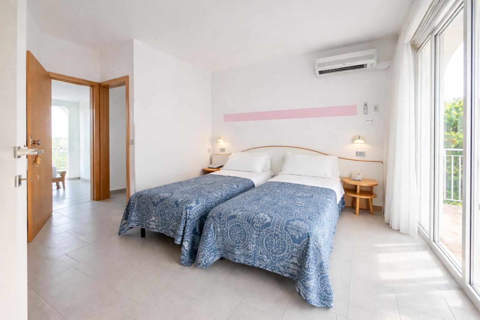 Double or Twin Room,1746935030:JPEG