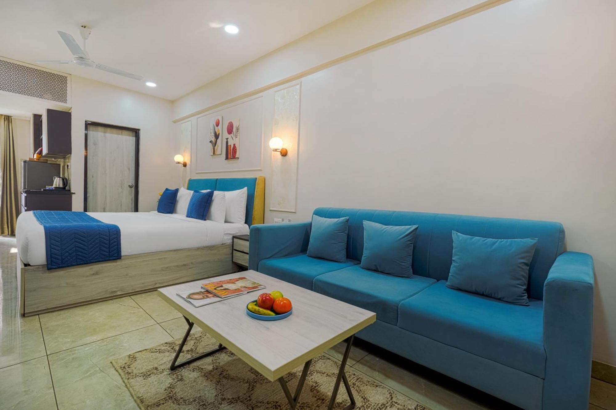 King Room with Pool View,1748427142:JPEG